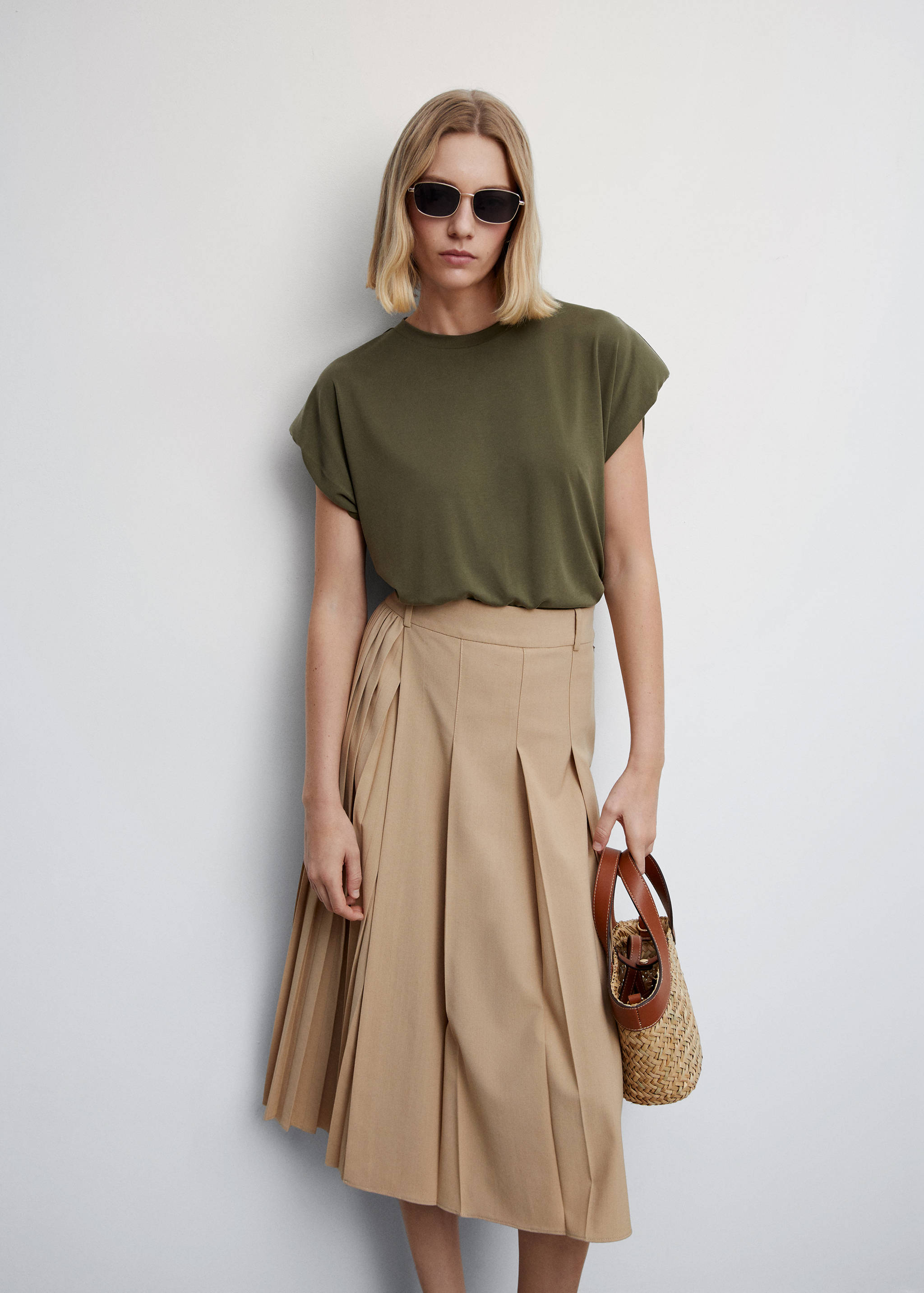 Oversized modal t-shirt - Details of the article 2