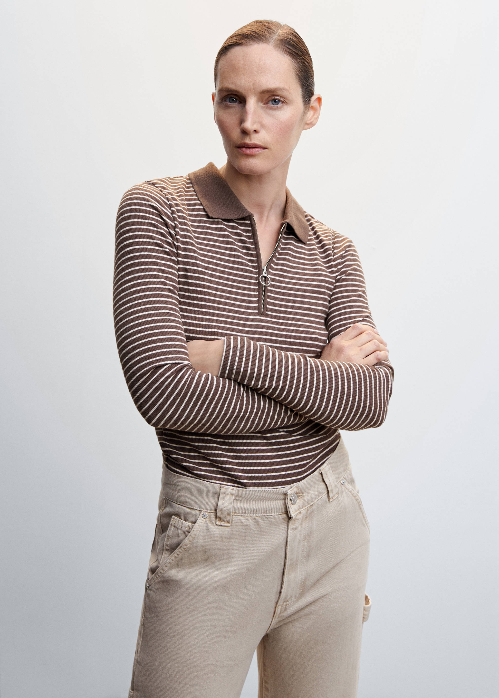 Gerippter Pullover in Poloshirt-Optik - Mittlere Ansicht