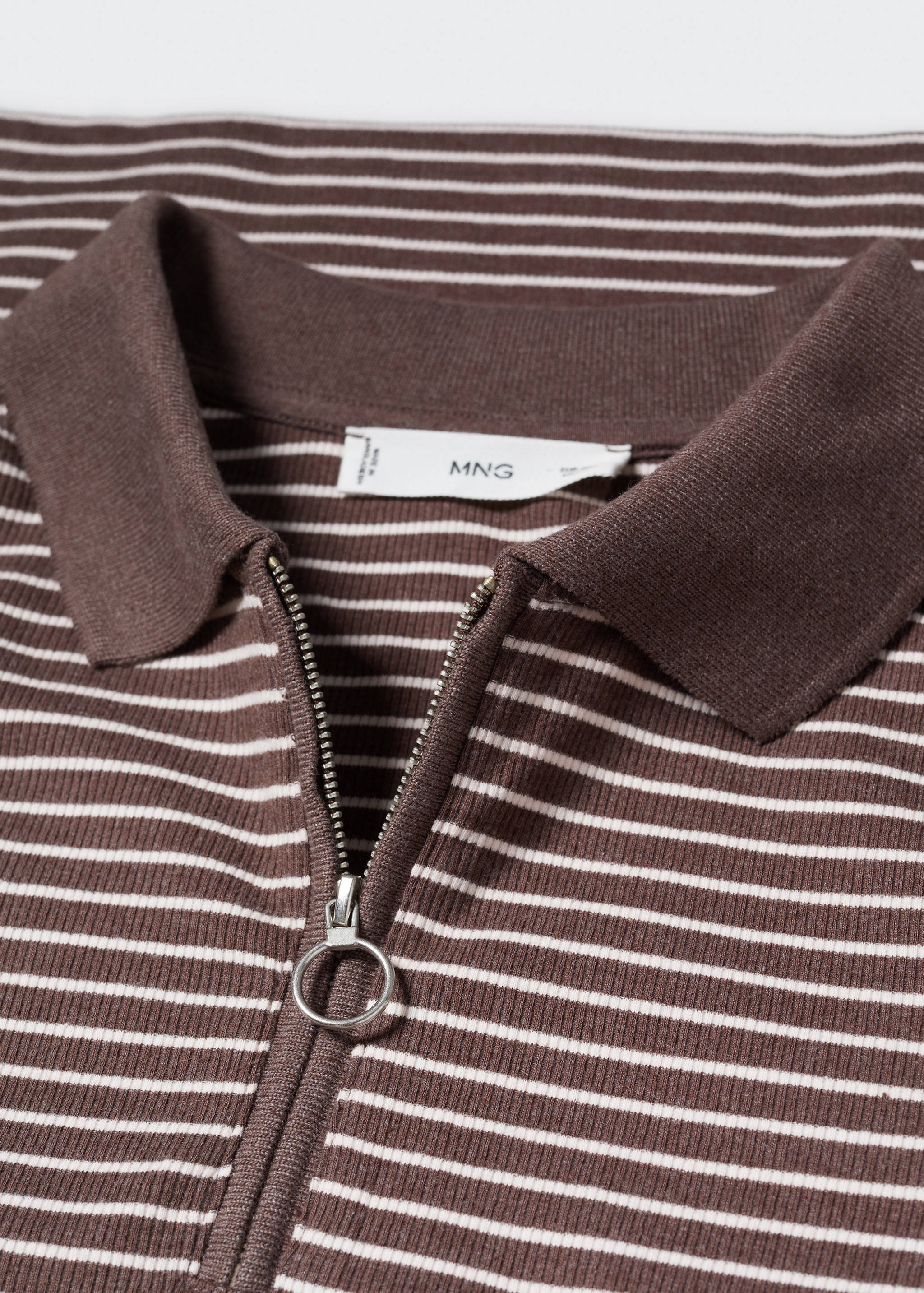 Gerippter Pullover in Poloshirt-Optik - Detail des Artikels 8