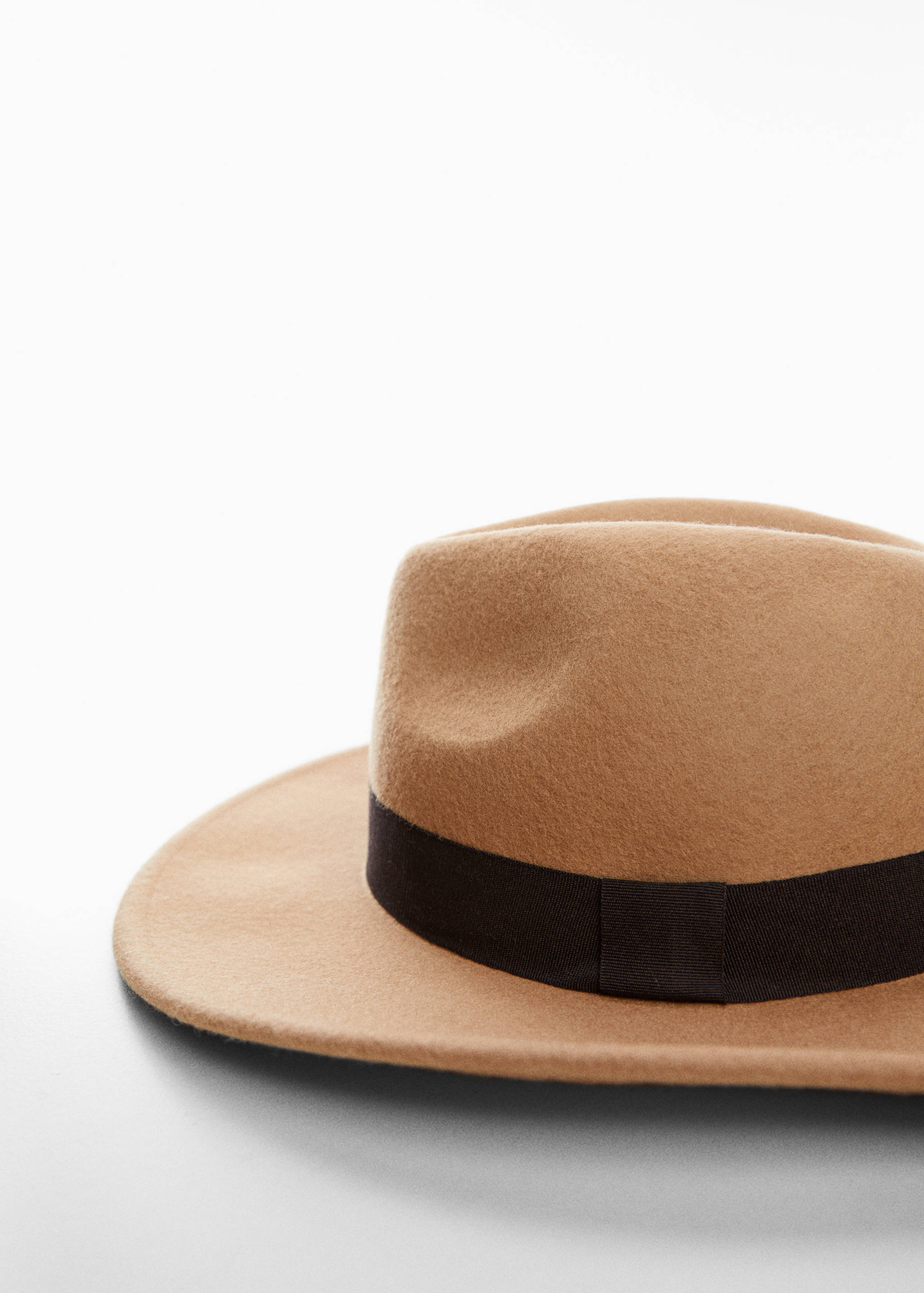 100% wool hat - Details of the article 1