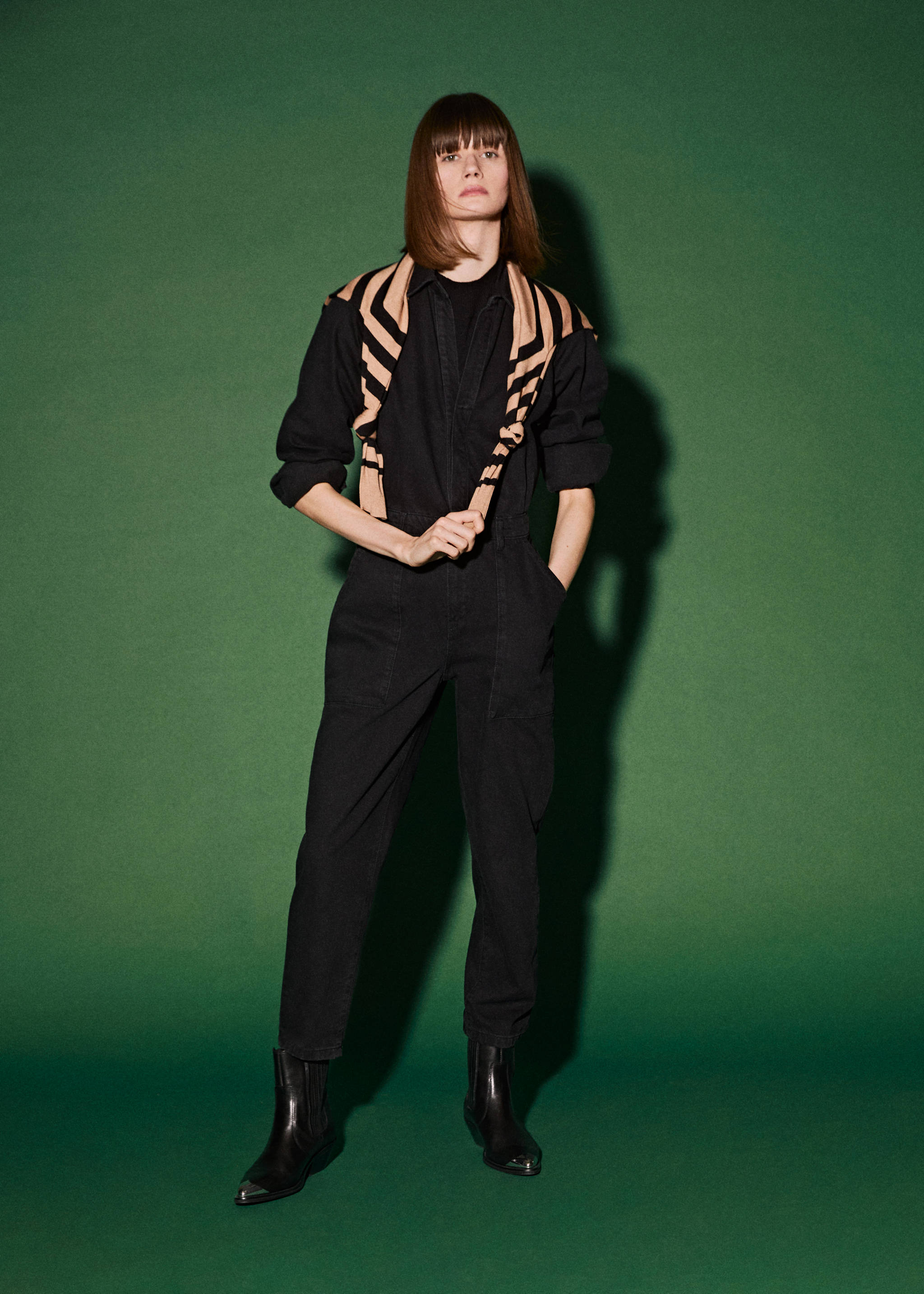 Long denim jumpsuit - Details of the article 7