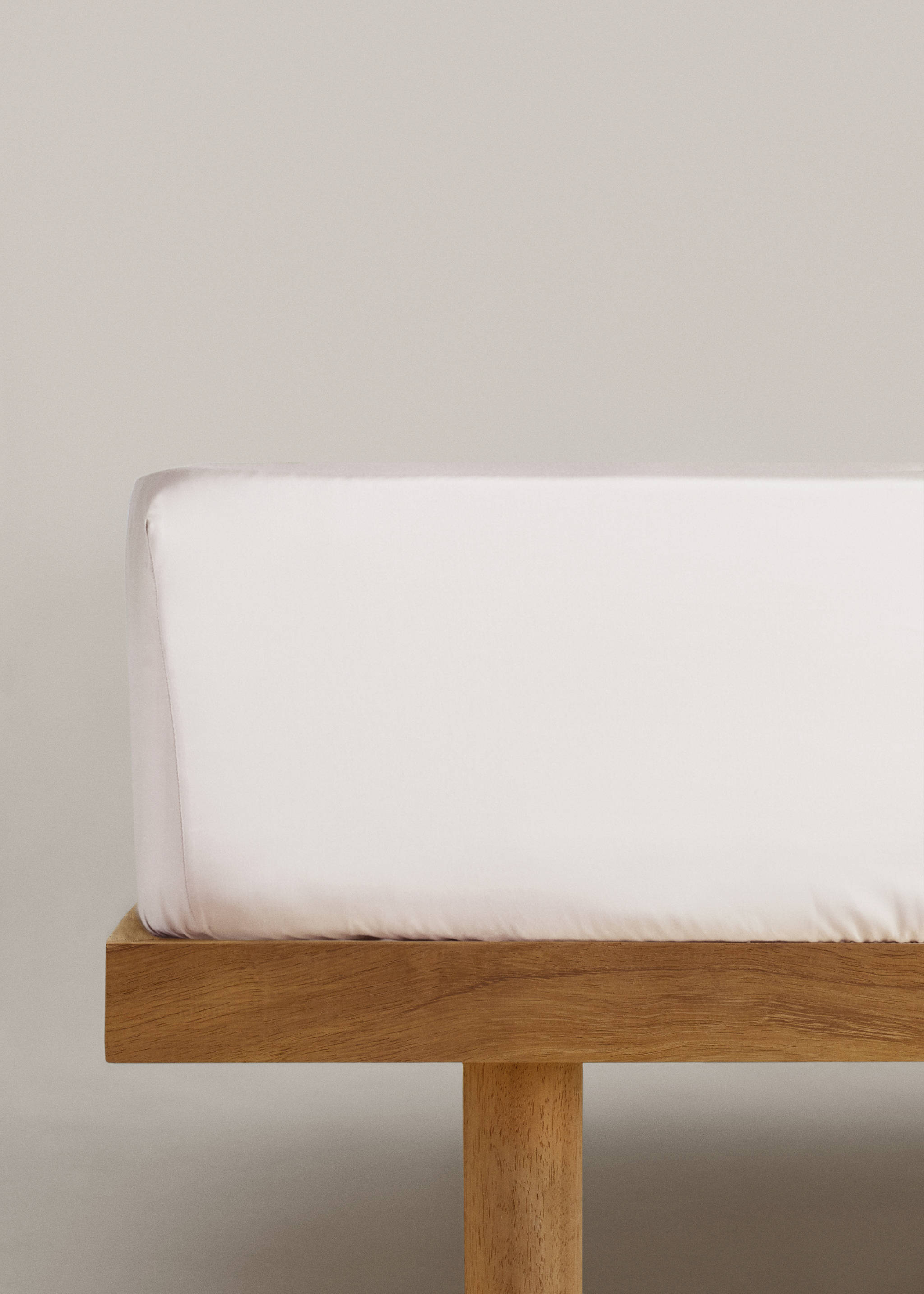 Satin fitted sheet single bed - Article without model