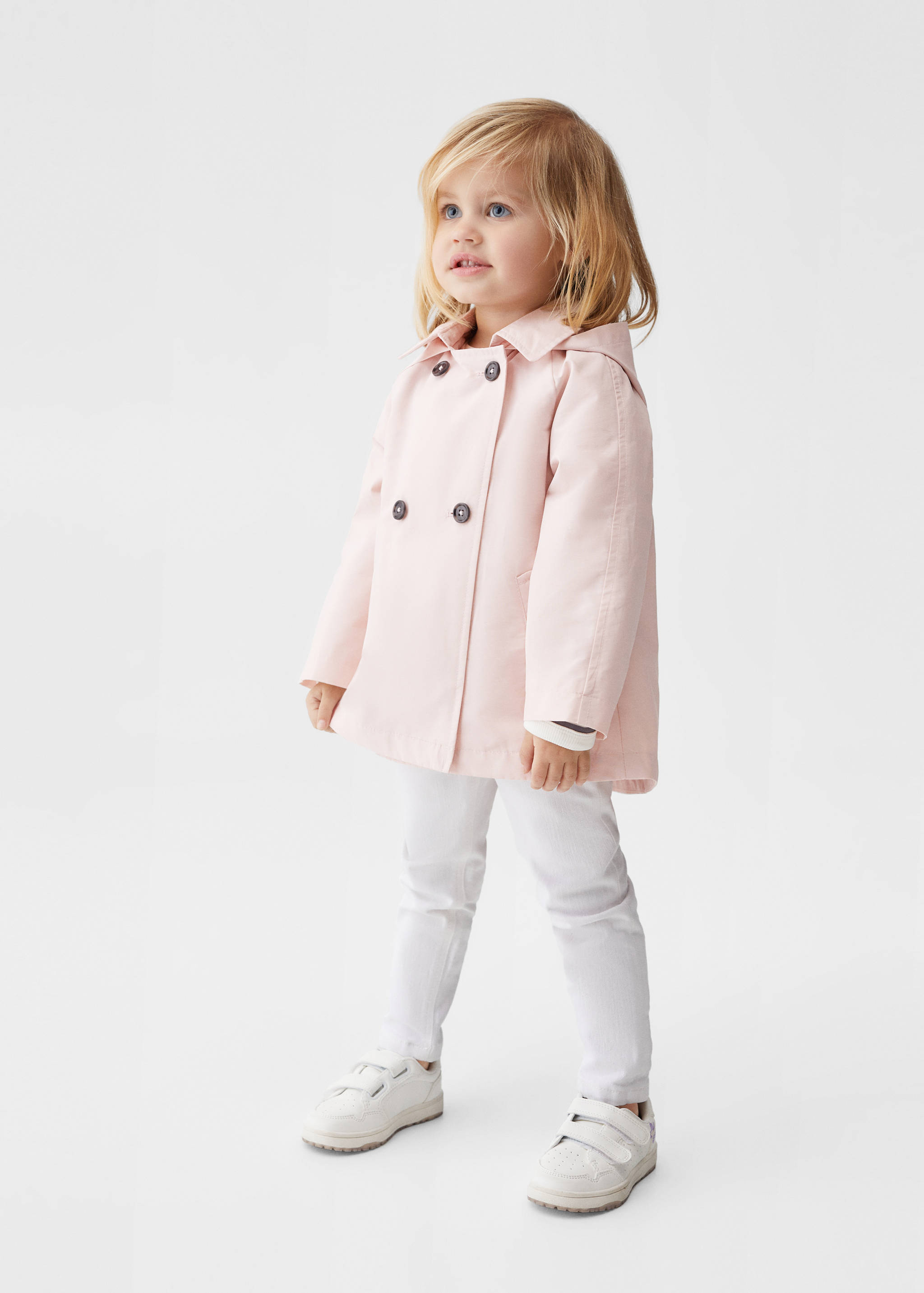 Hooded trench - General plane