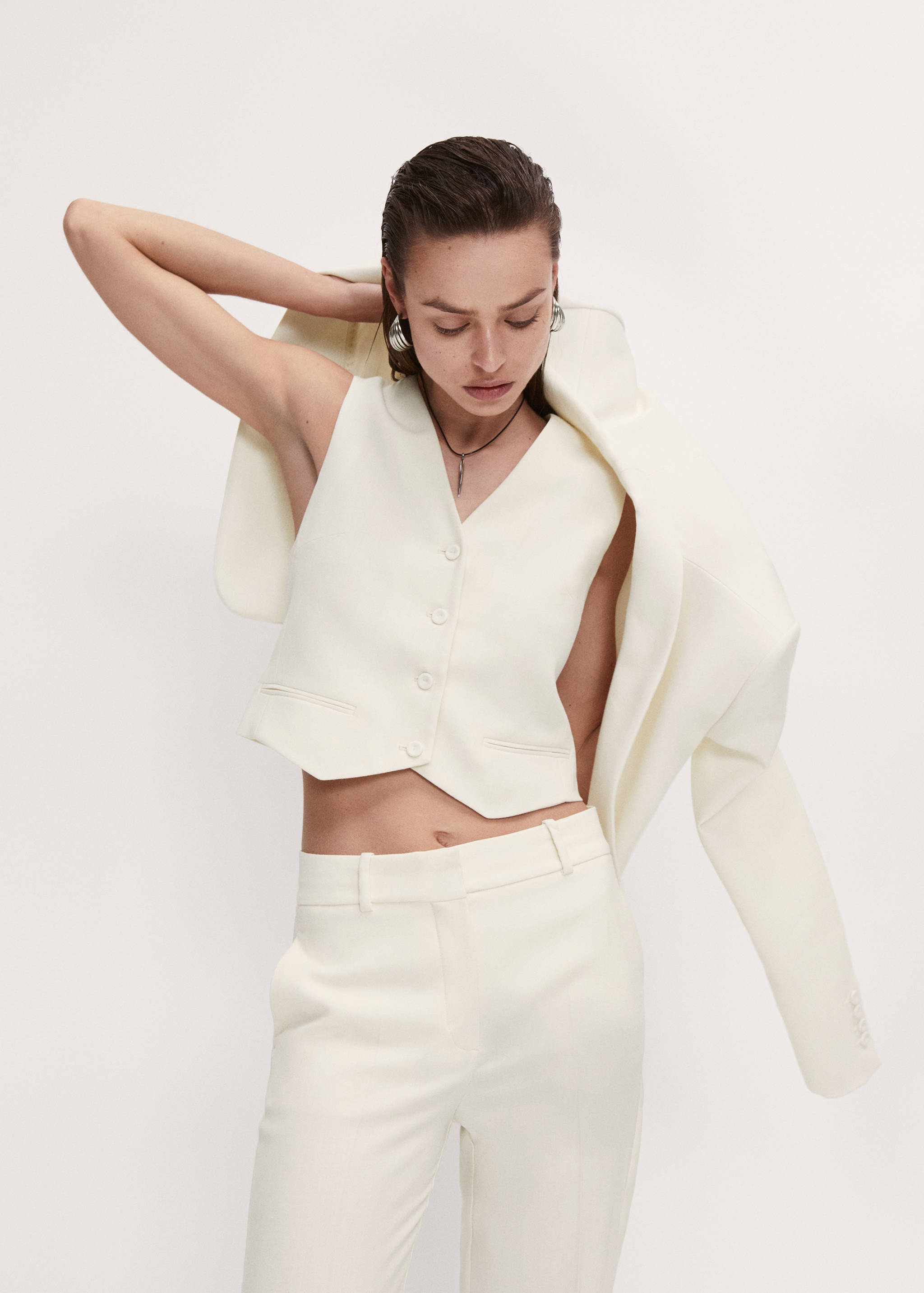 Vest with adjustable belt - Details of the article 4