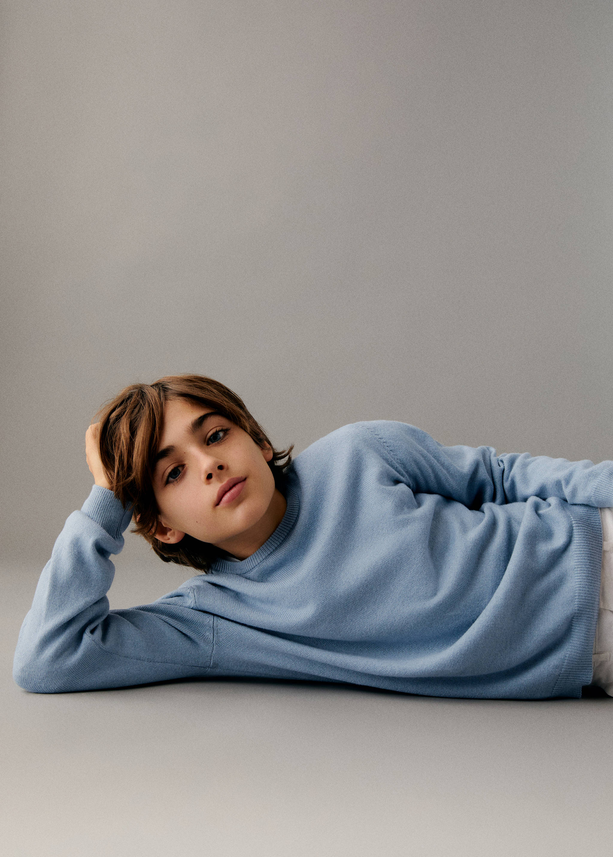 Fine-knit sweater - General plane