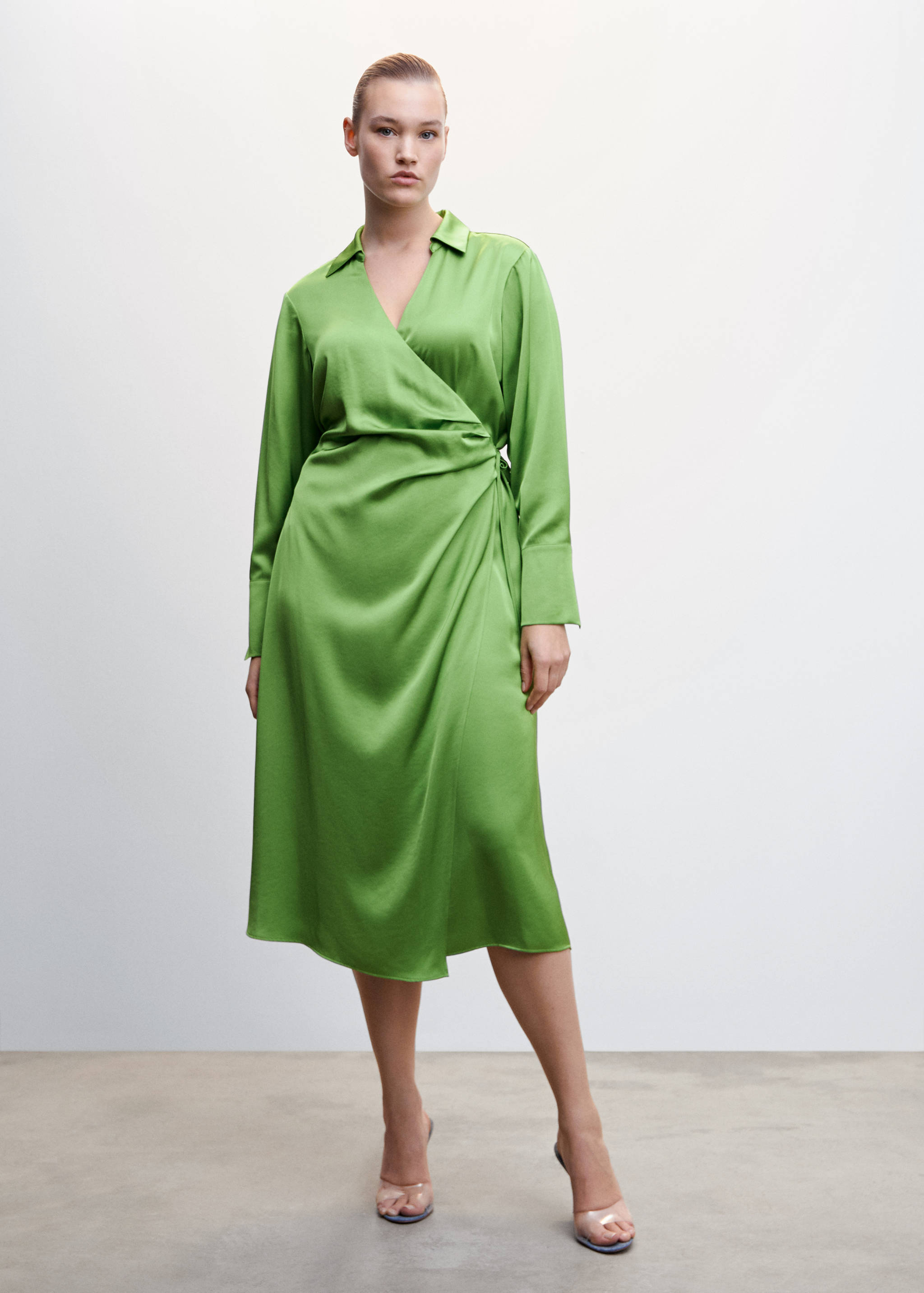 Drapiertes Kleid in Satin-Optik - Detail des Artikels 3