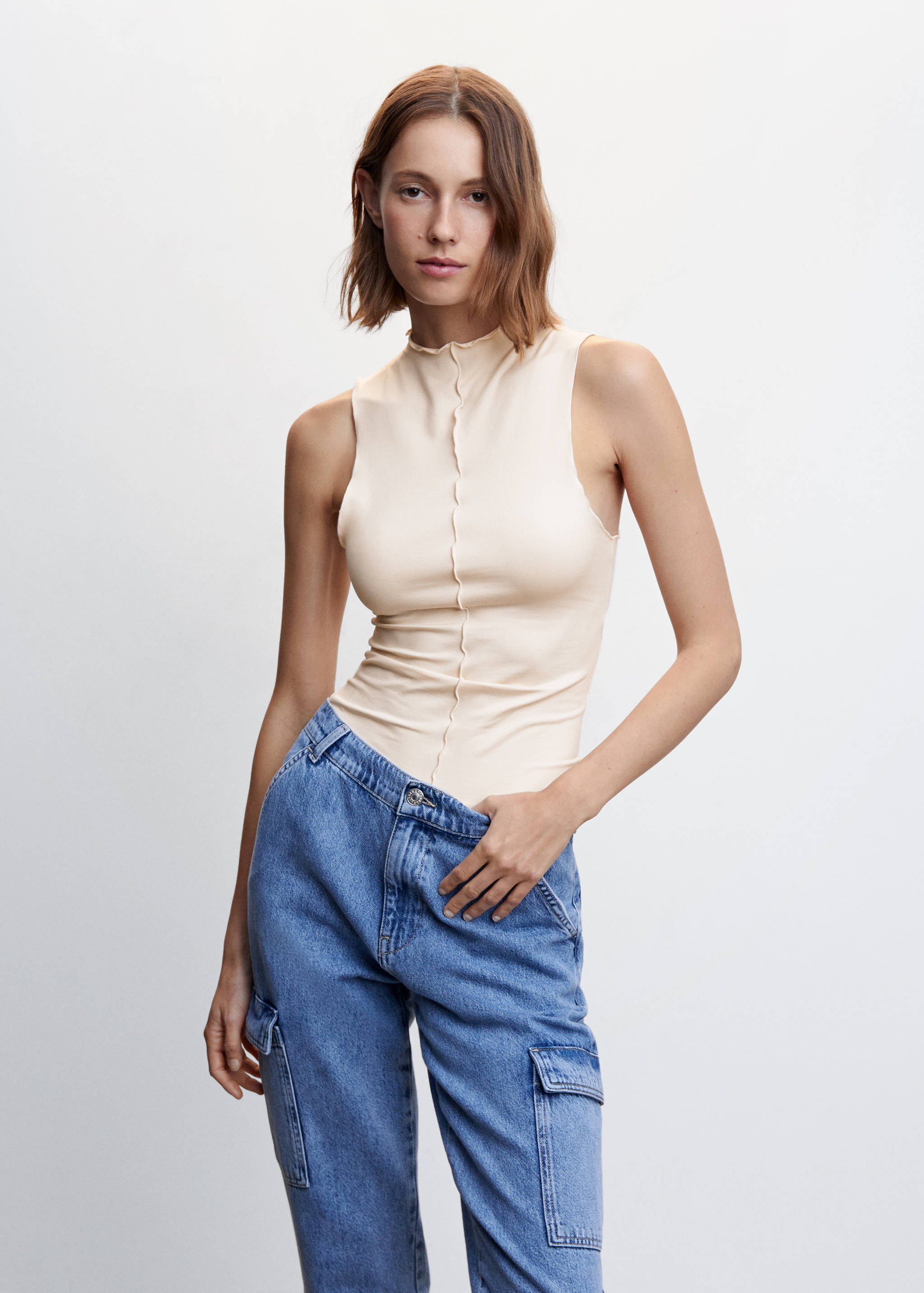 Top seam detail - Medium plane