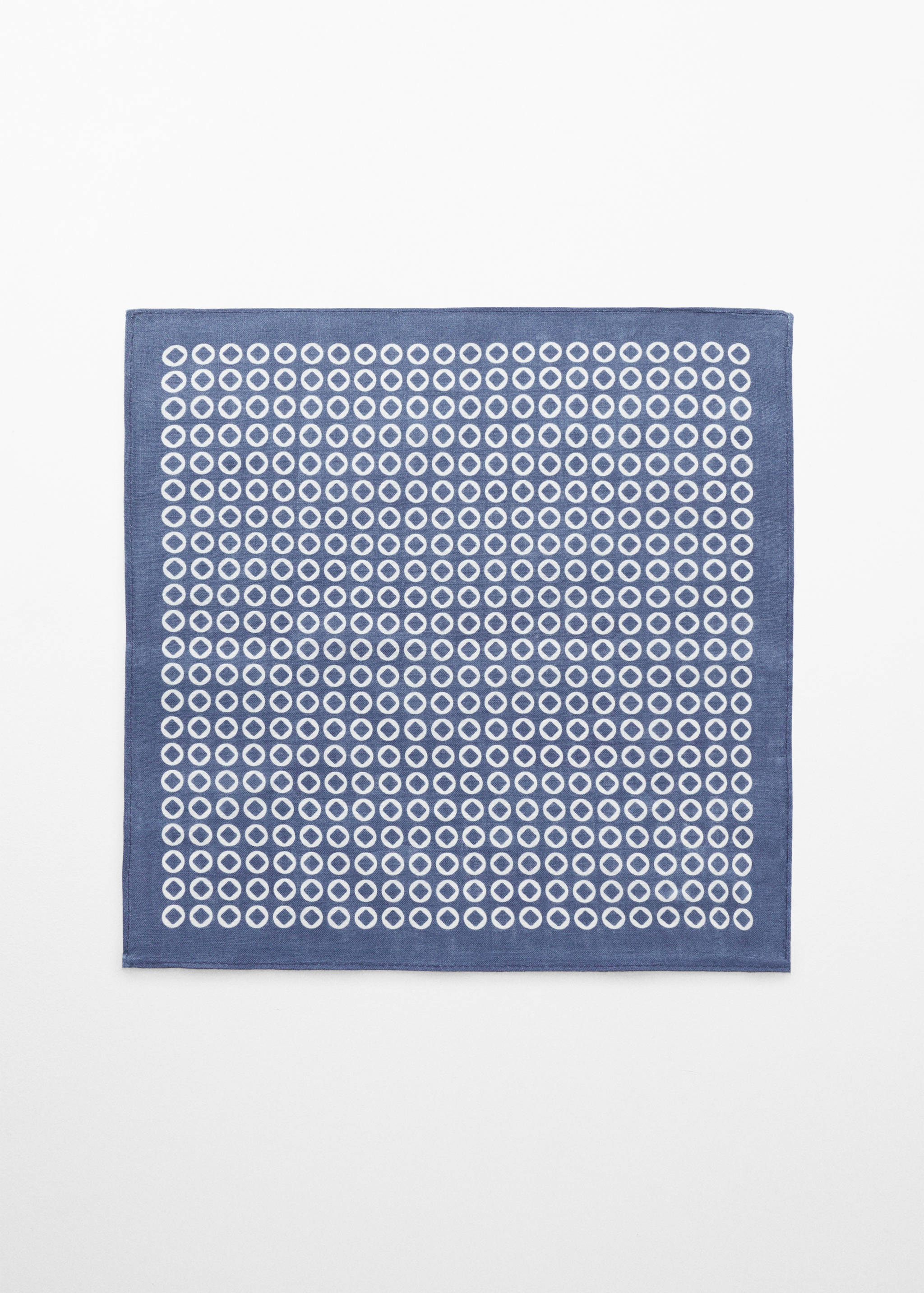 Pocket square - Details of the article 2