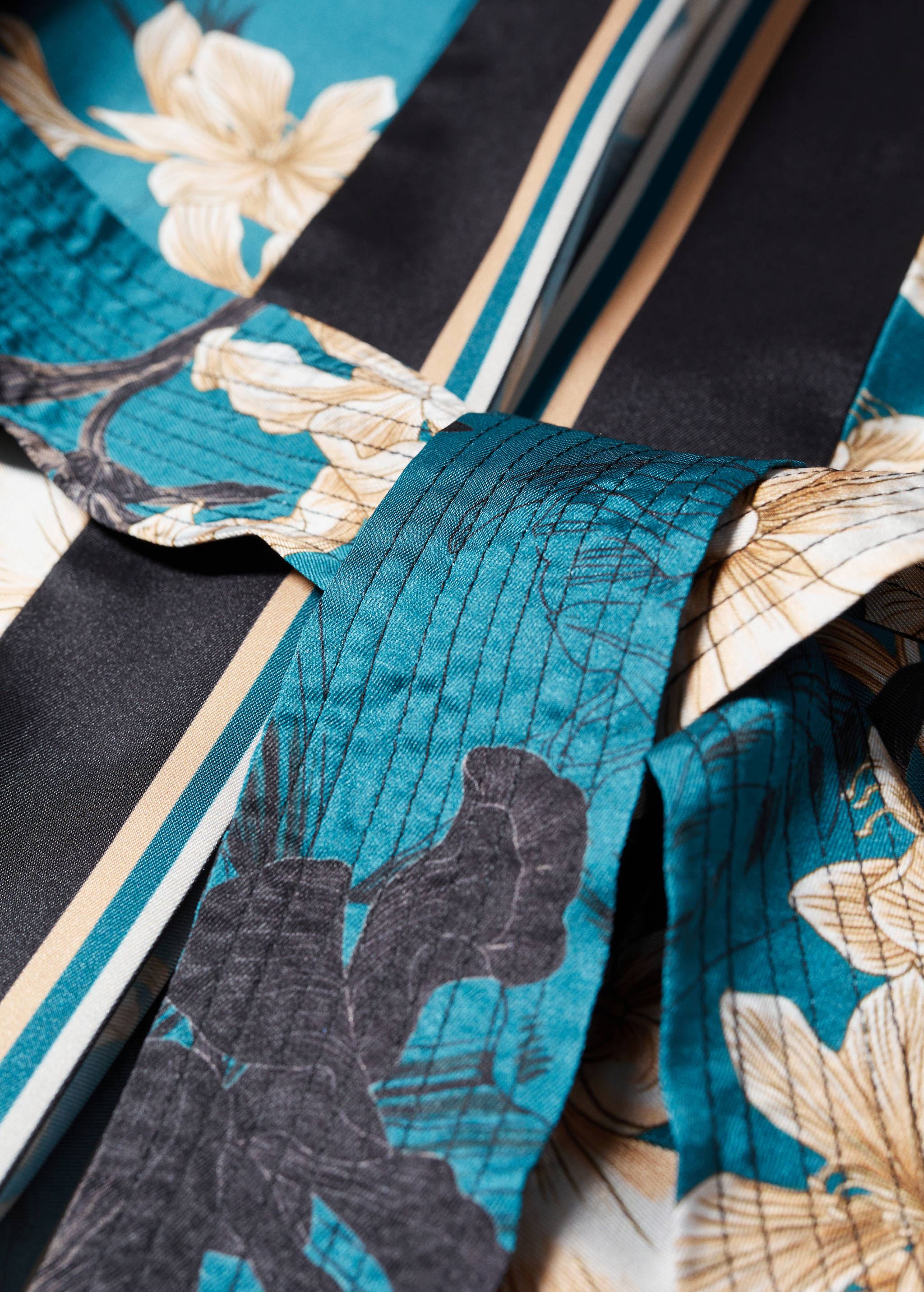 Kimono fleuri ceinture nouée - Détail de l'article 8