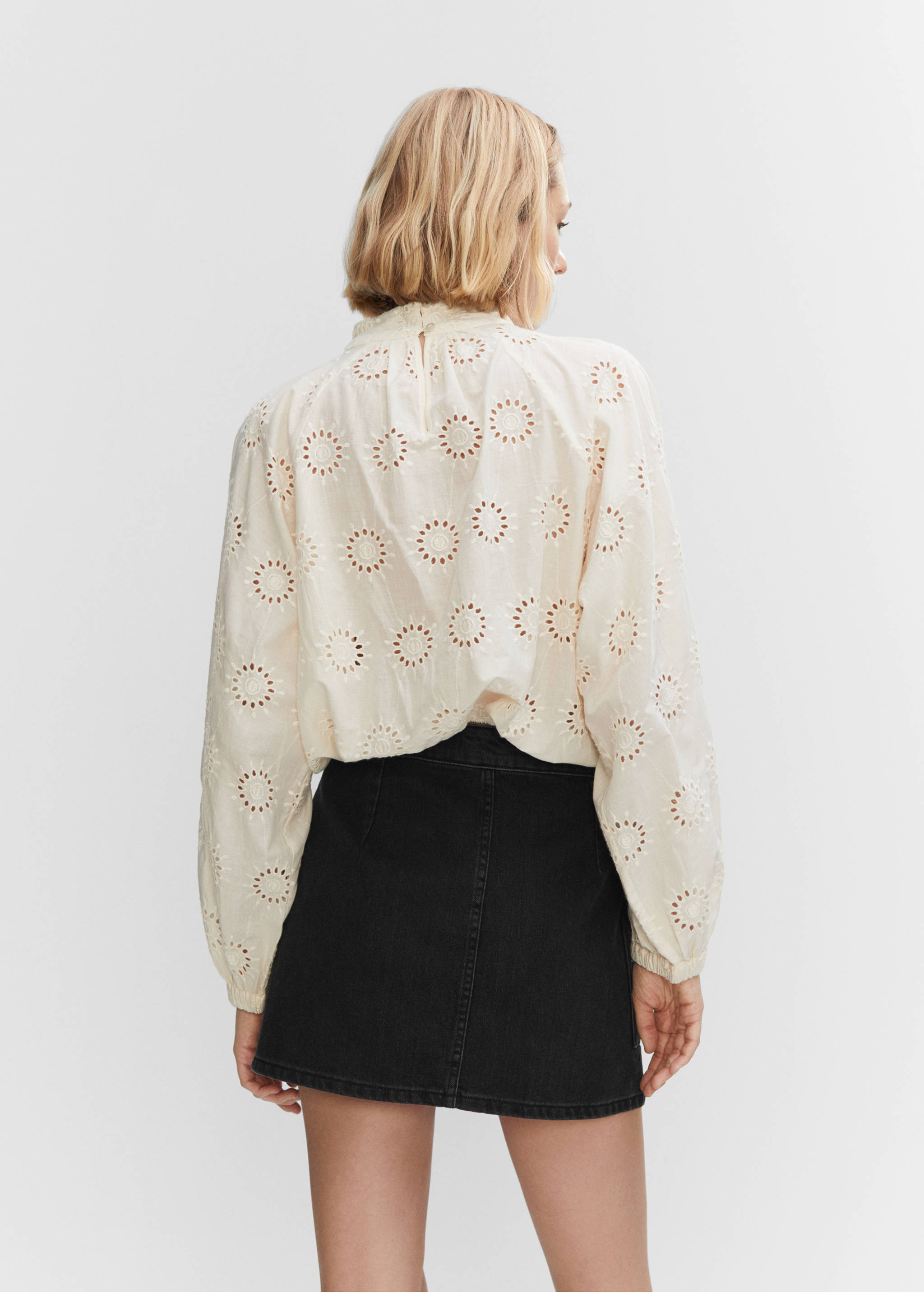 Džínová minisukně s překřížením - Zadní strana zboží