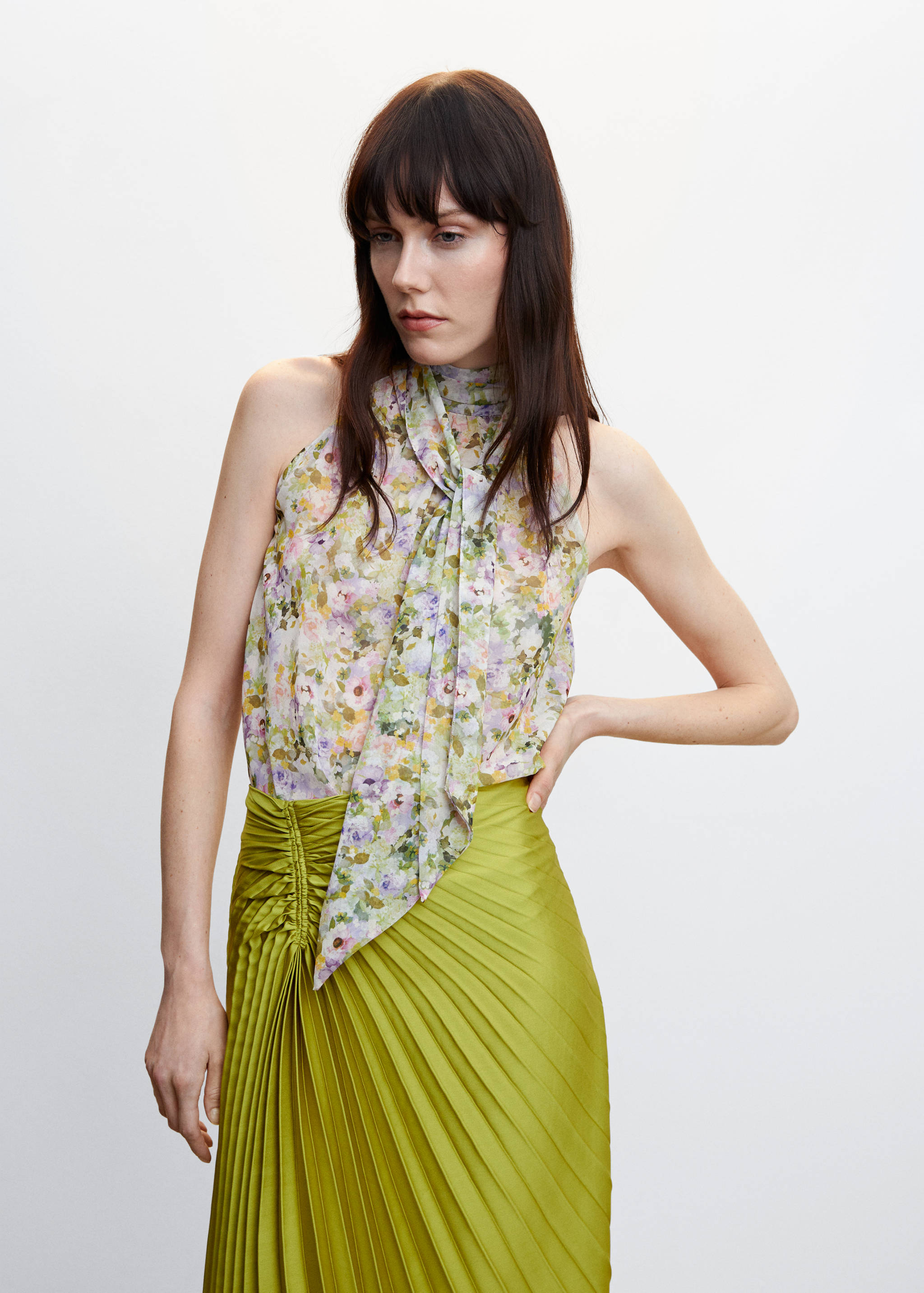 Halter neck blouse with bow - Medium plane