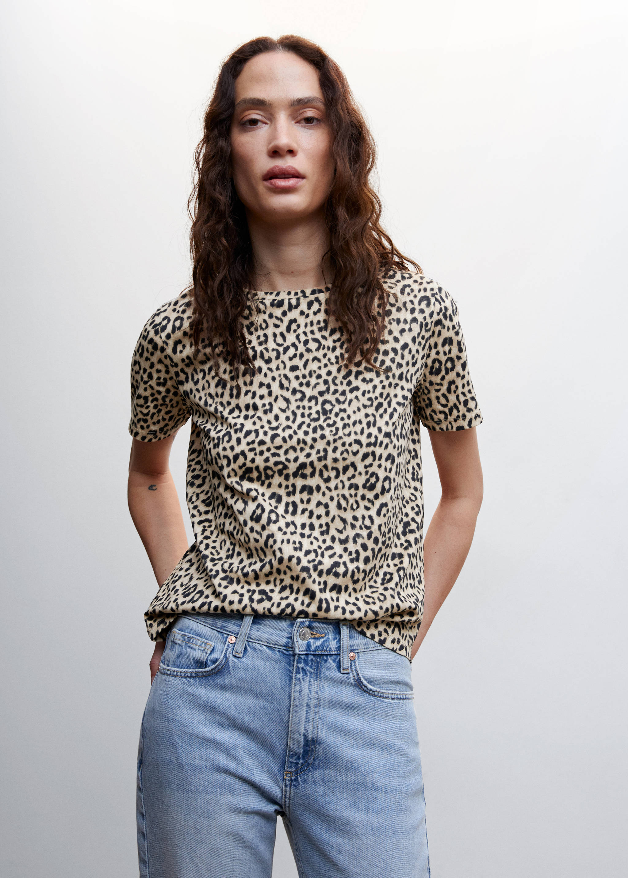 T-Shirt mit Animal Print - Mittlere Ansicht