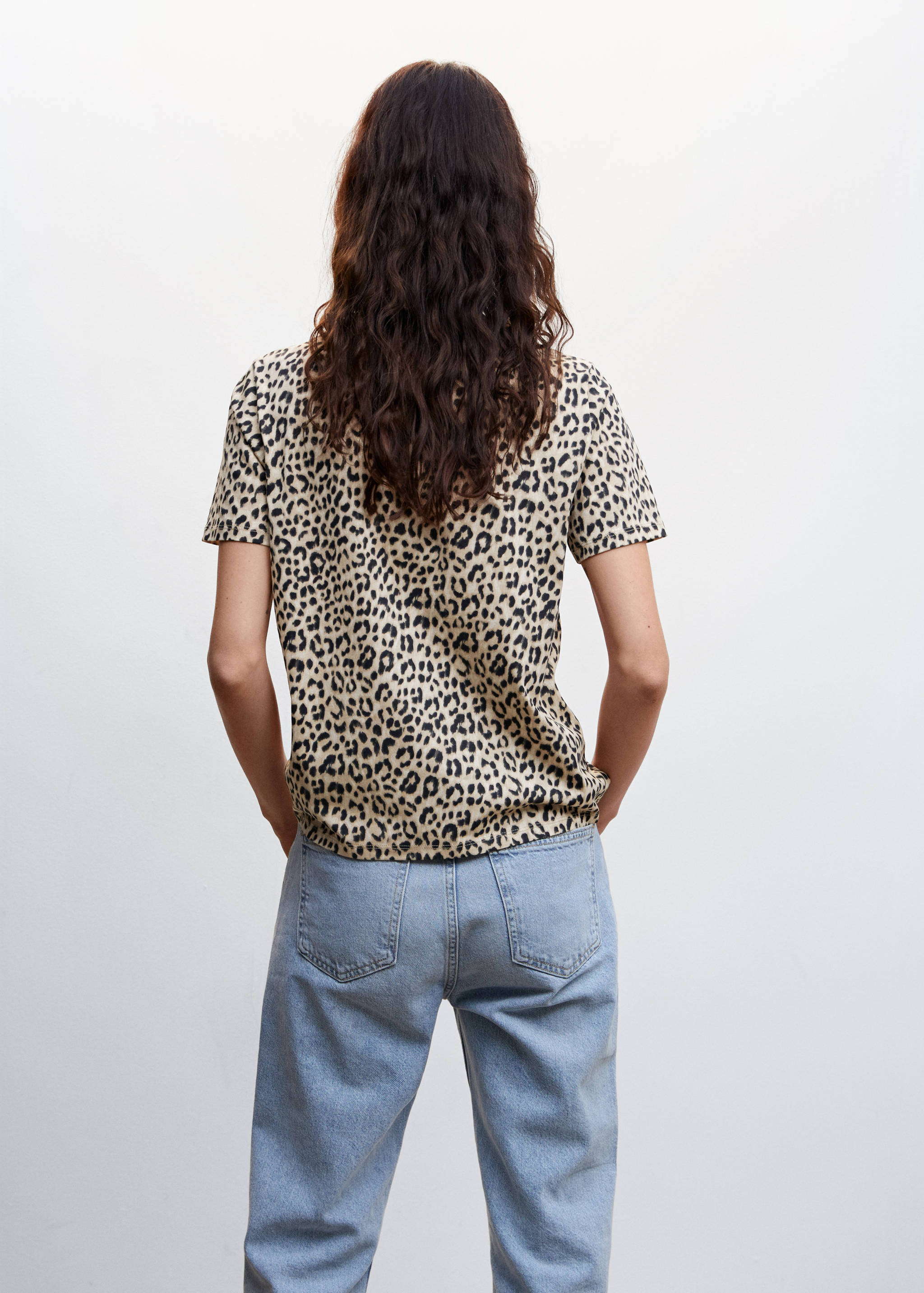 T-Shirt mit Animal Print - Rückseite des Artikels