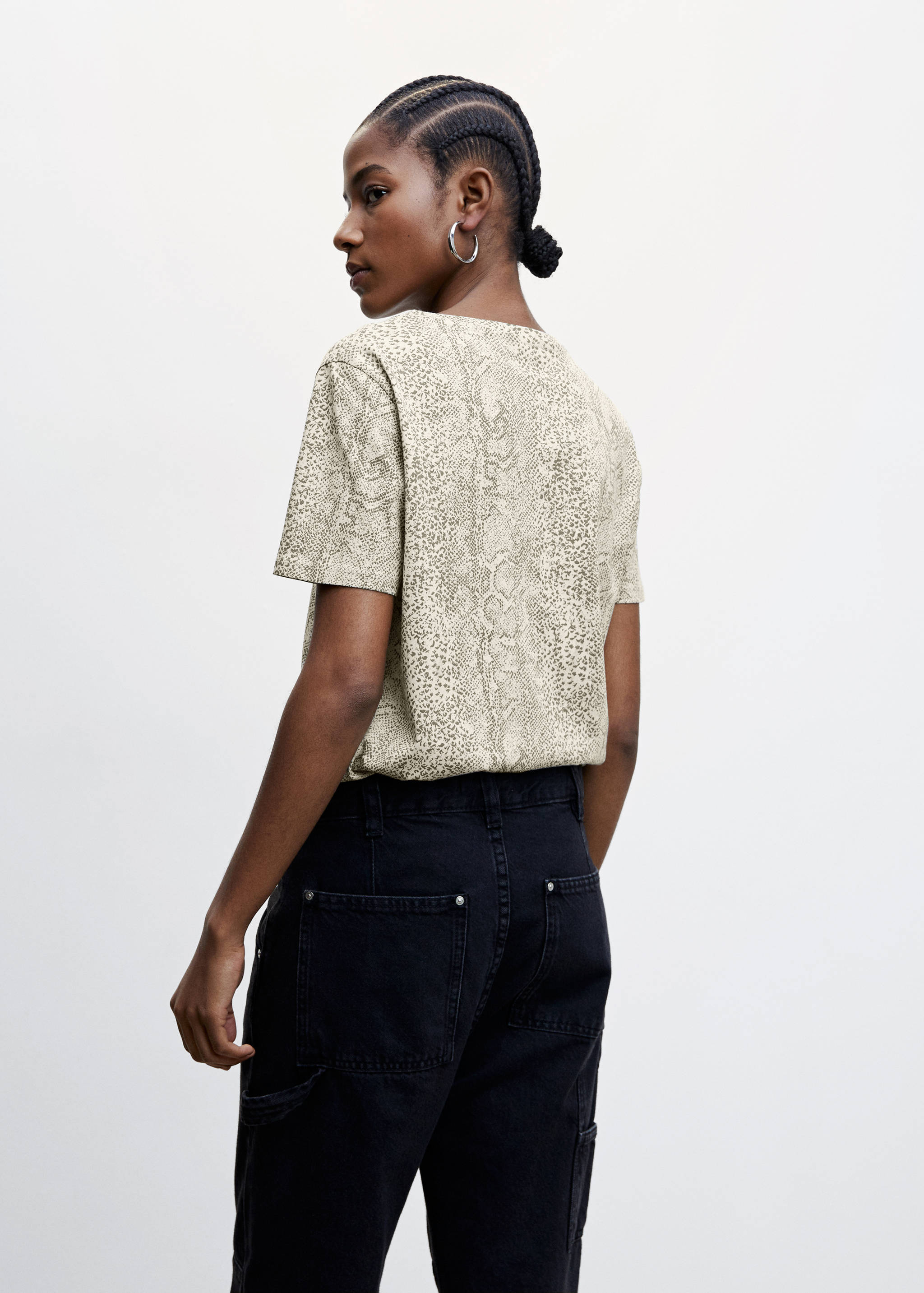 T-Shirt mit Animal Print - Rückseite des Artikels