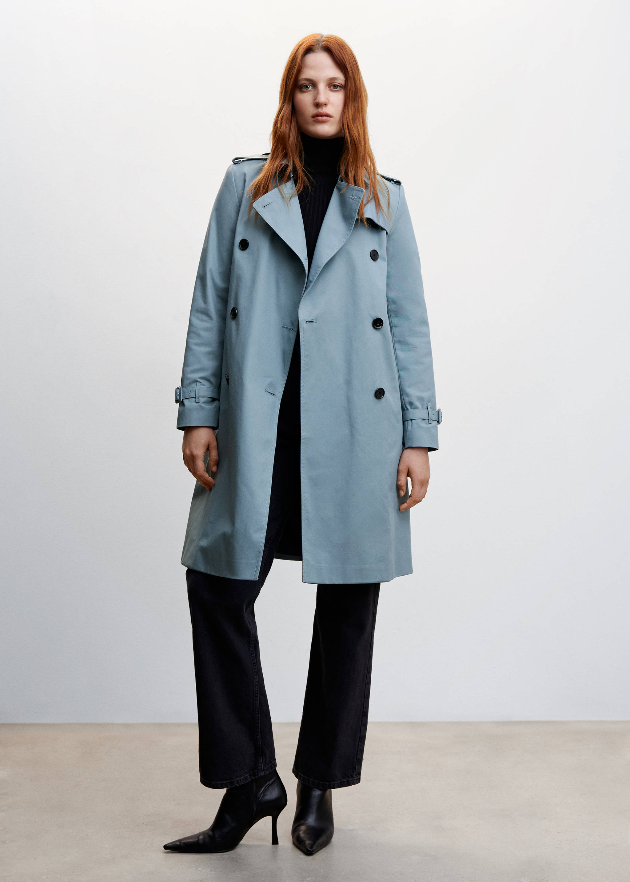 Classic trench coat with belt - General plane