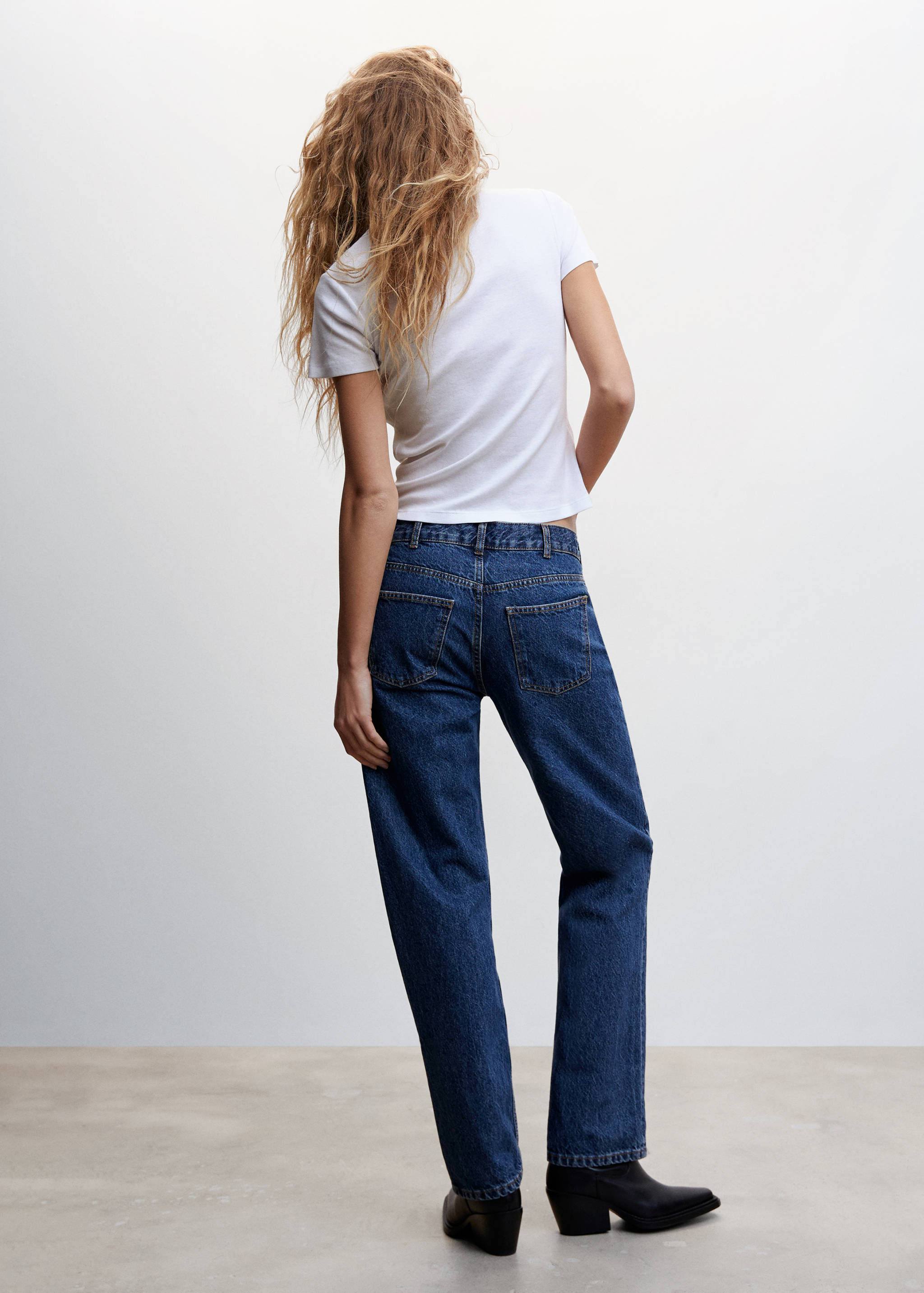 Rounded neck cotton t-shirt - Reverse of the article