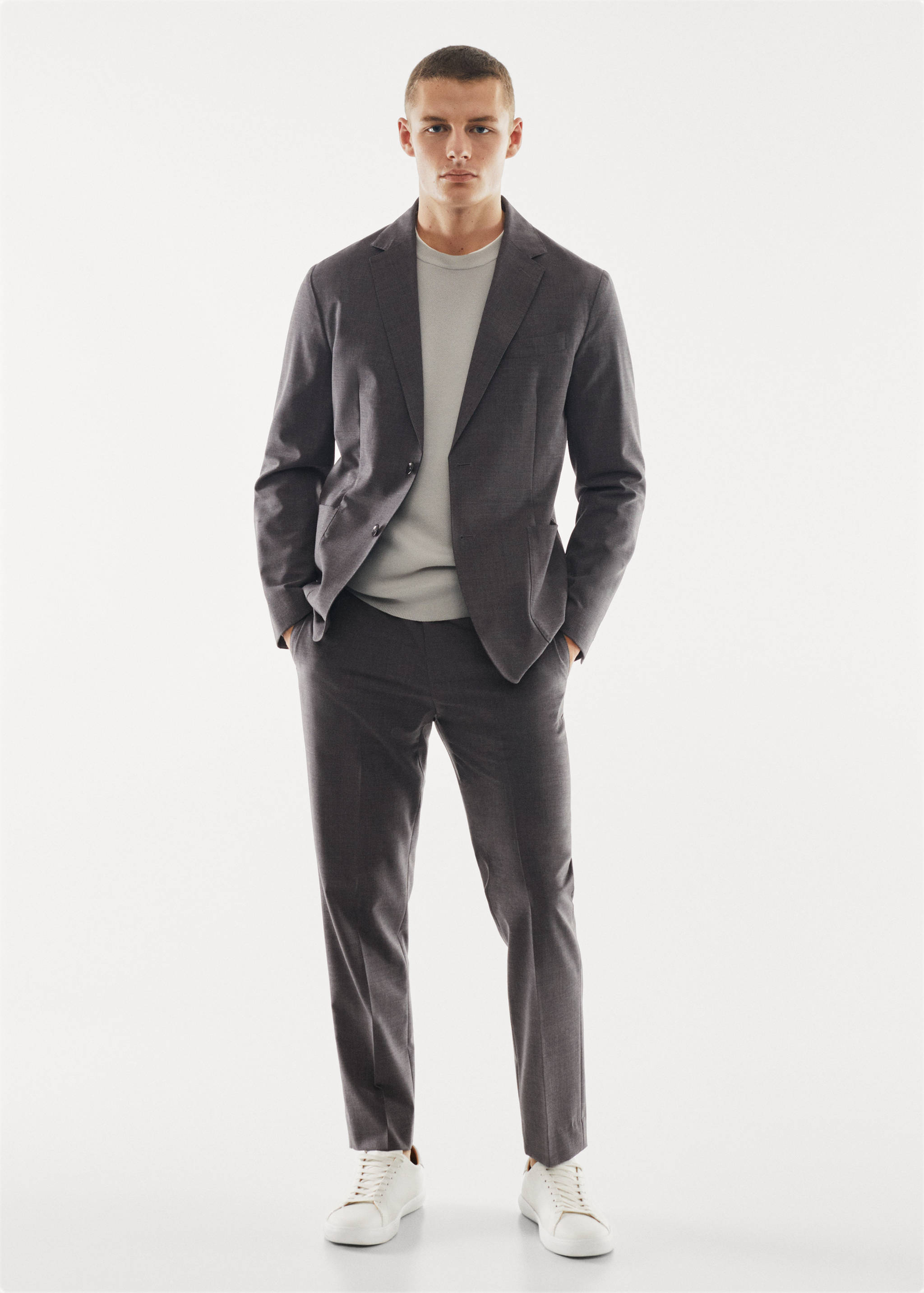 Breathable slim-fit suit jacket - General plane