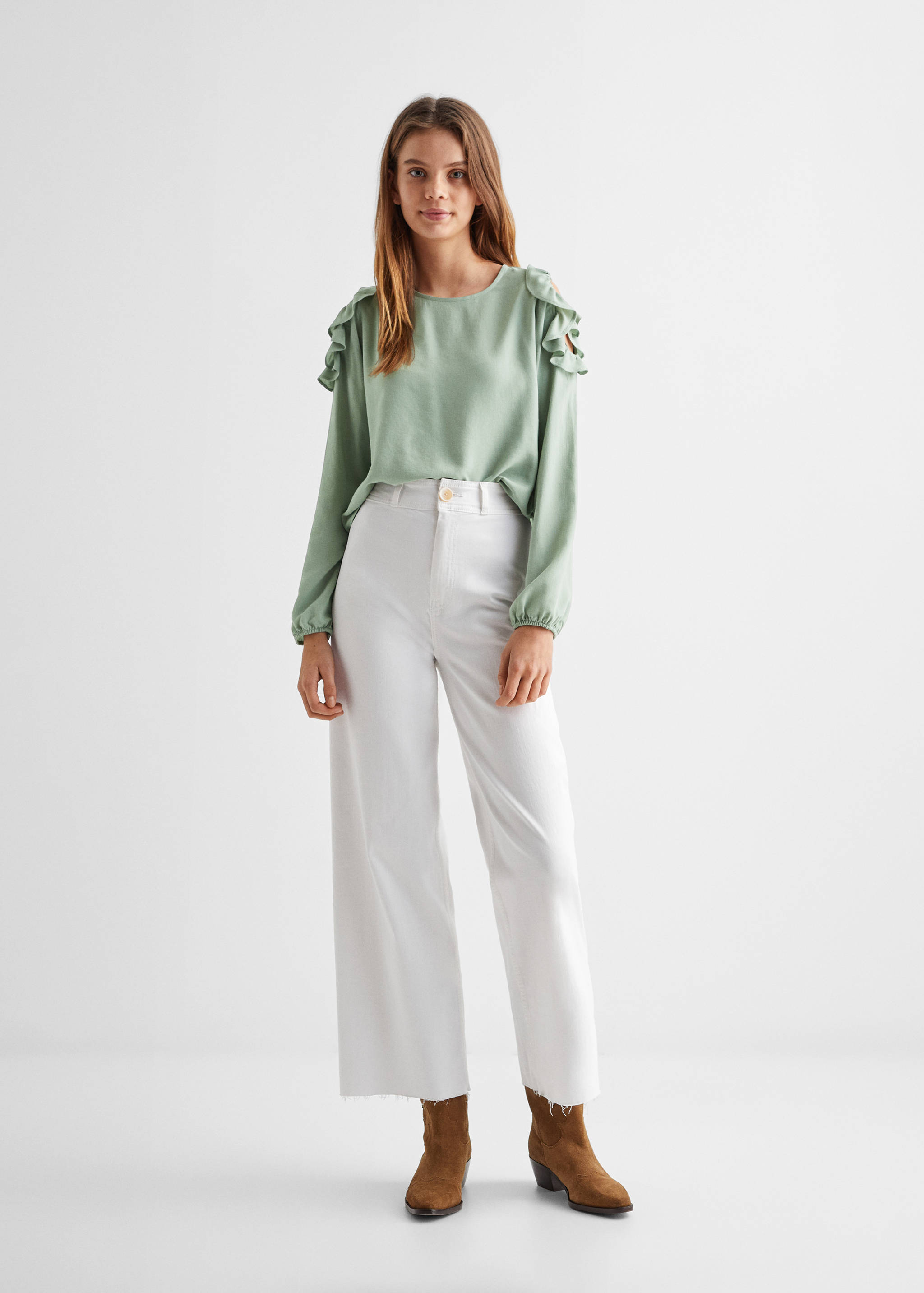 Ruffled blouse - General plane