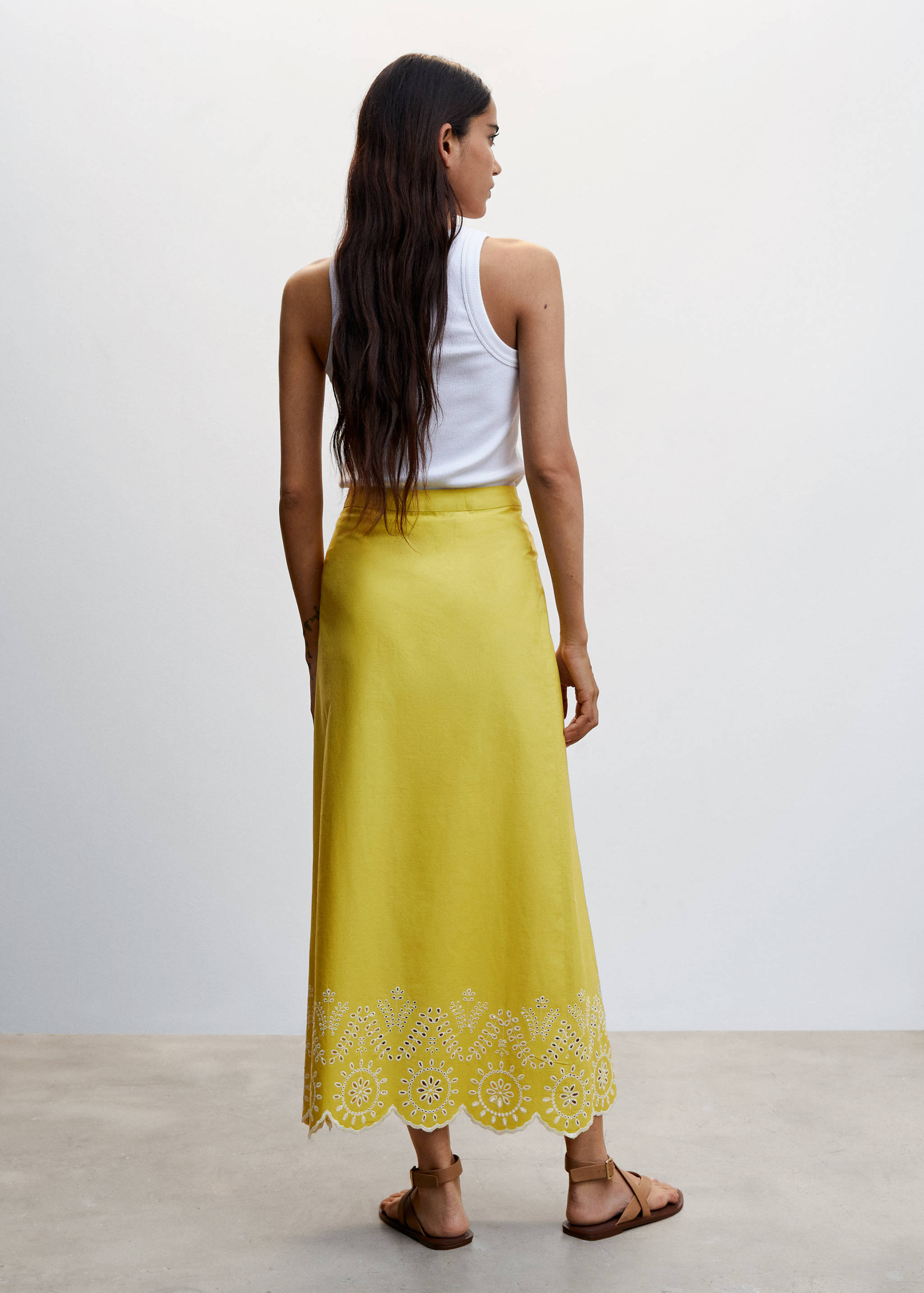 Faldilla cotó brodat suís - Revers de l'article