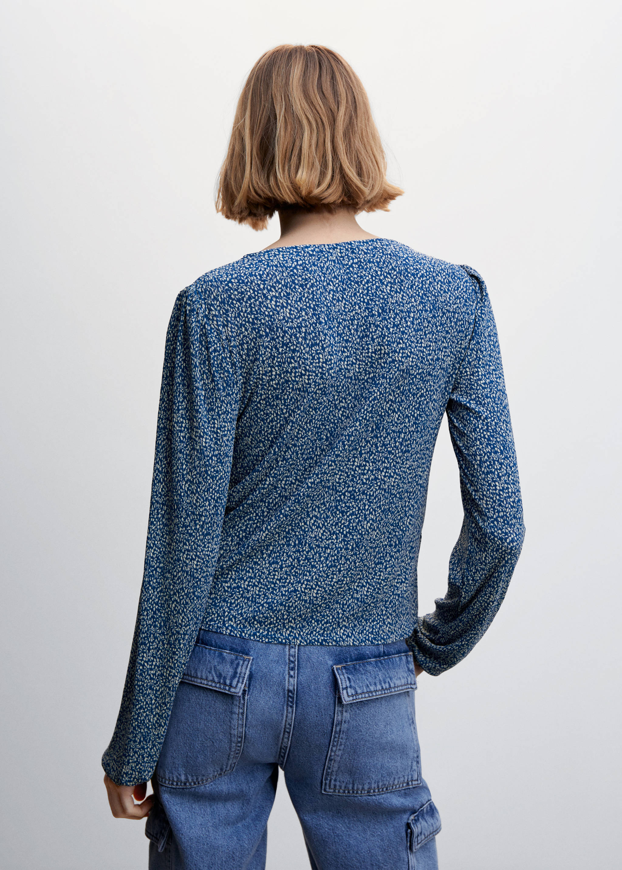 Blusa decote em V - Verso do artigo