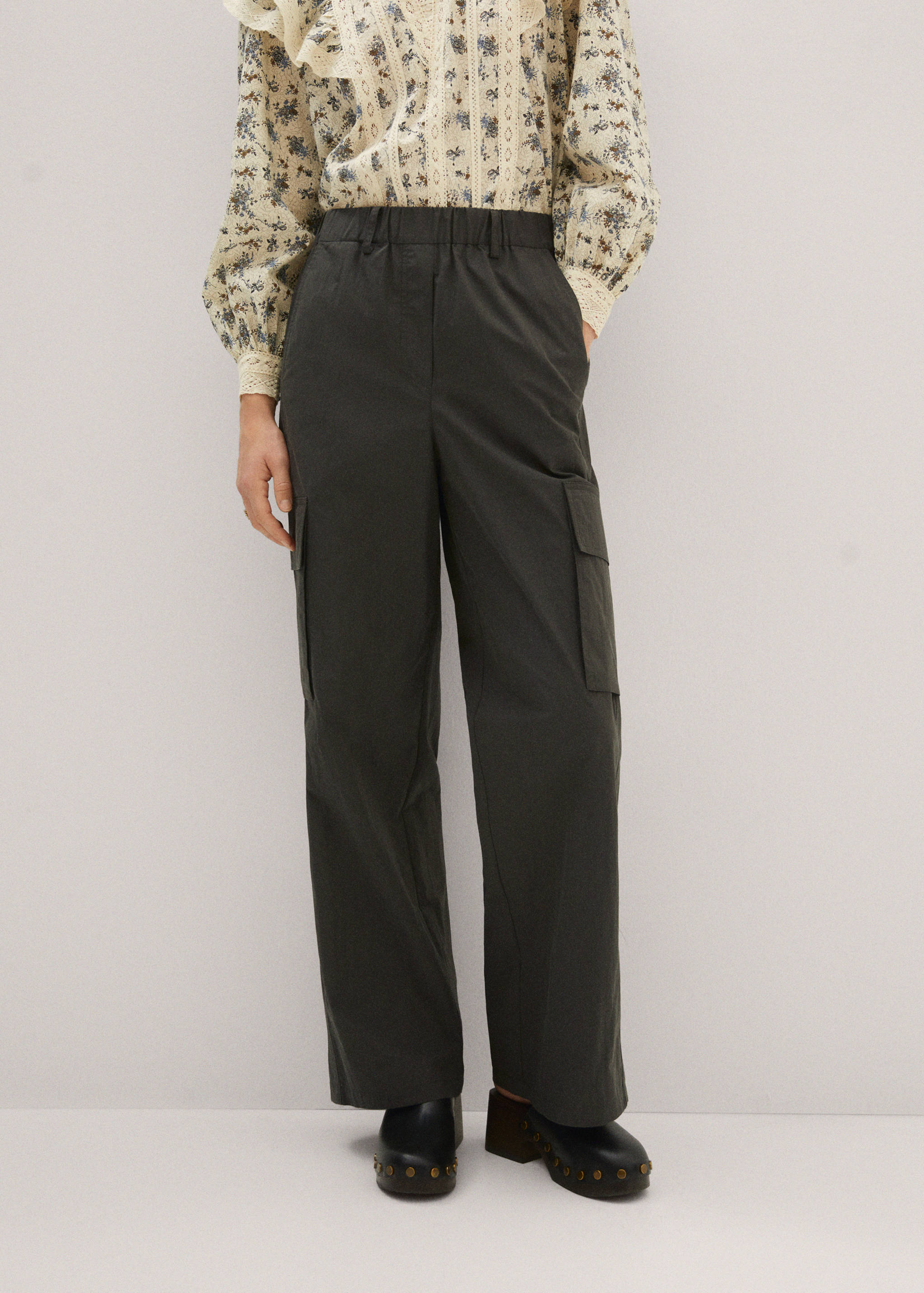 Pantalons de butxaques - Pla mig