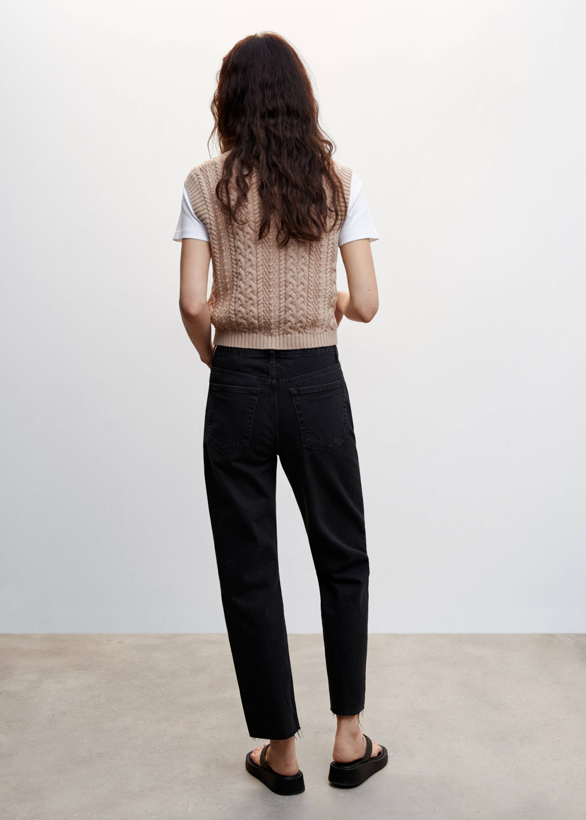 High waist straight jeans - Reverse of the article