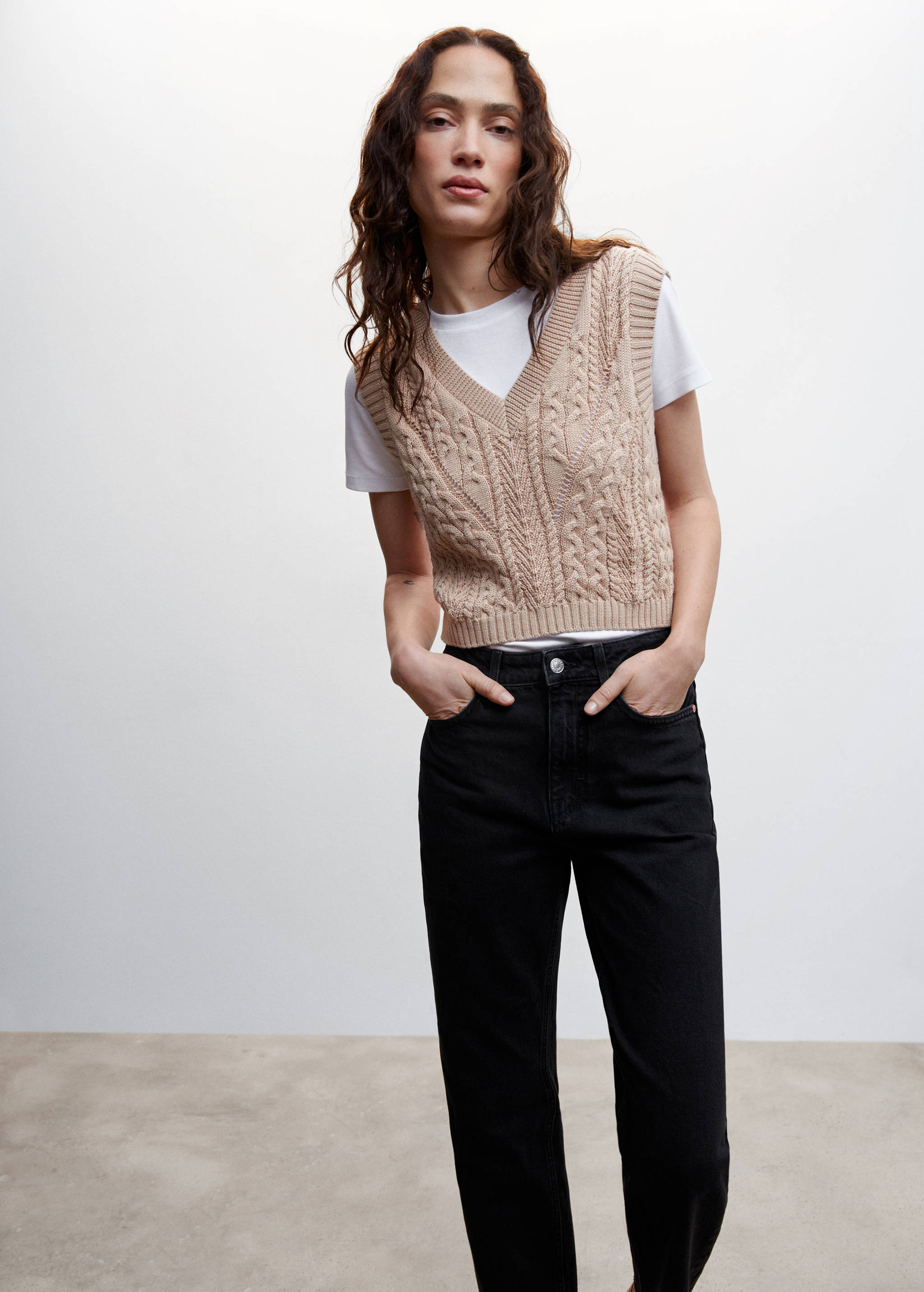 High waist straight jeans - Details of the article 1