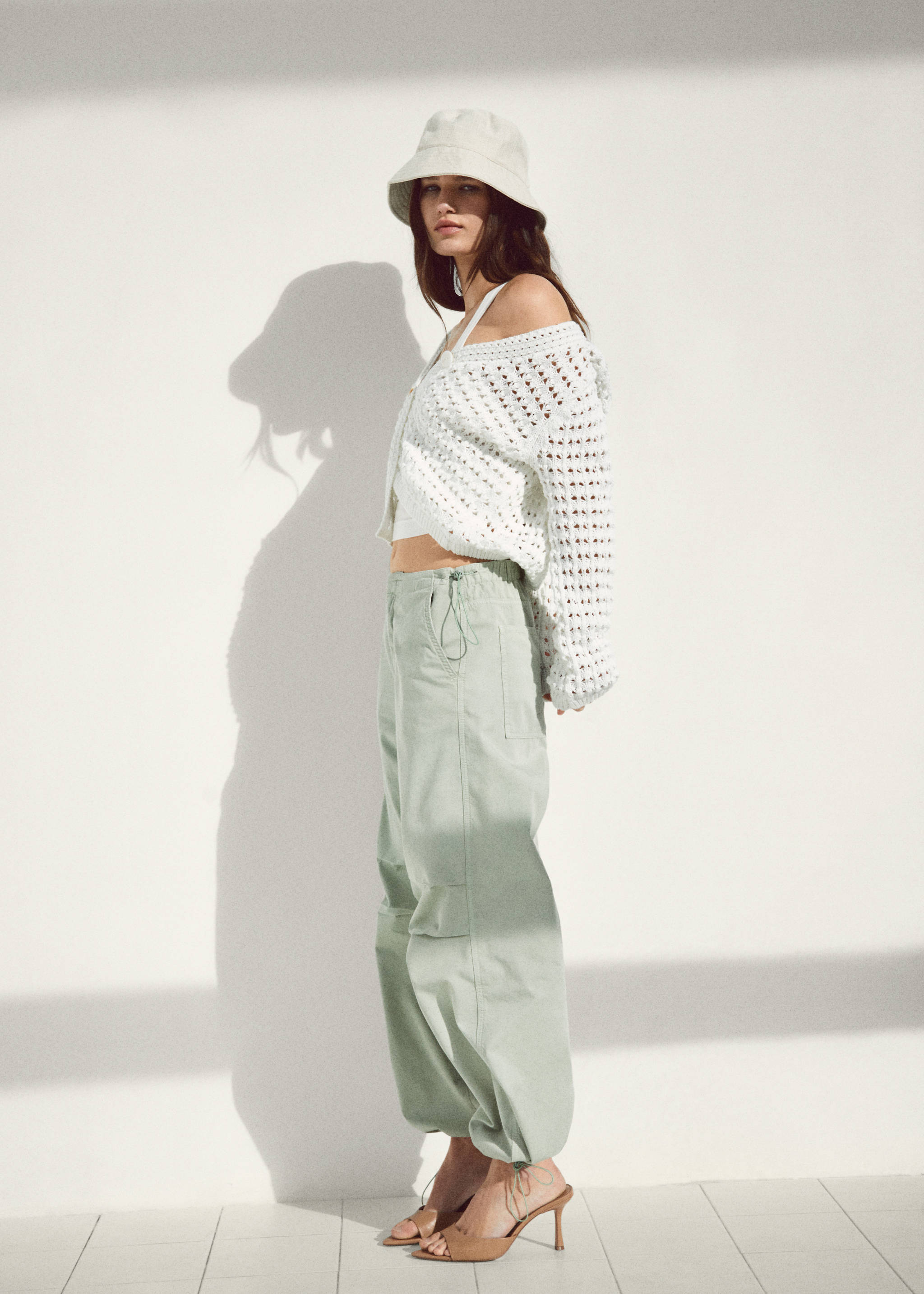 Bucket hat - General plane