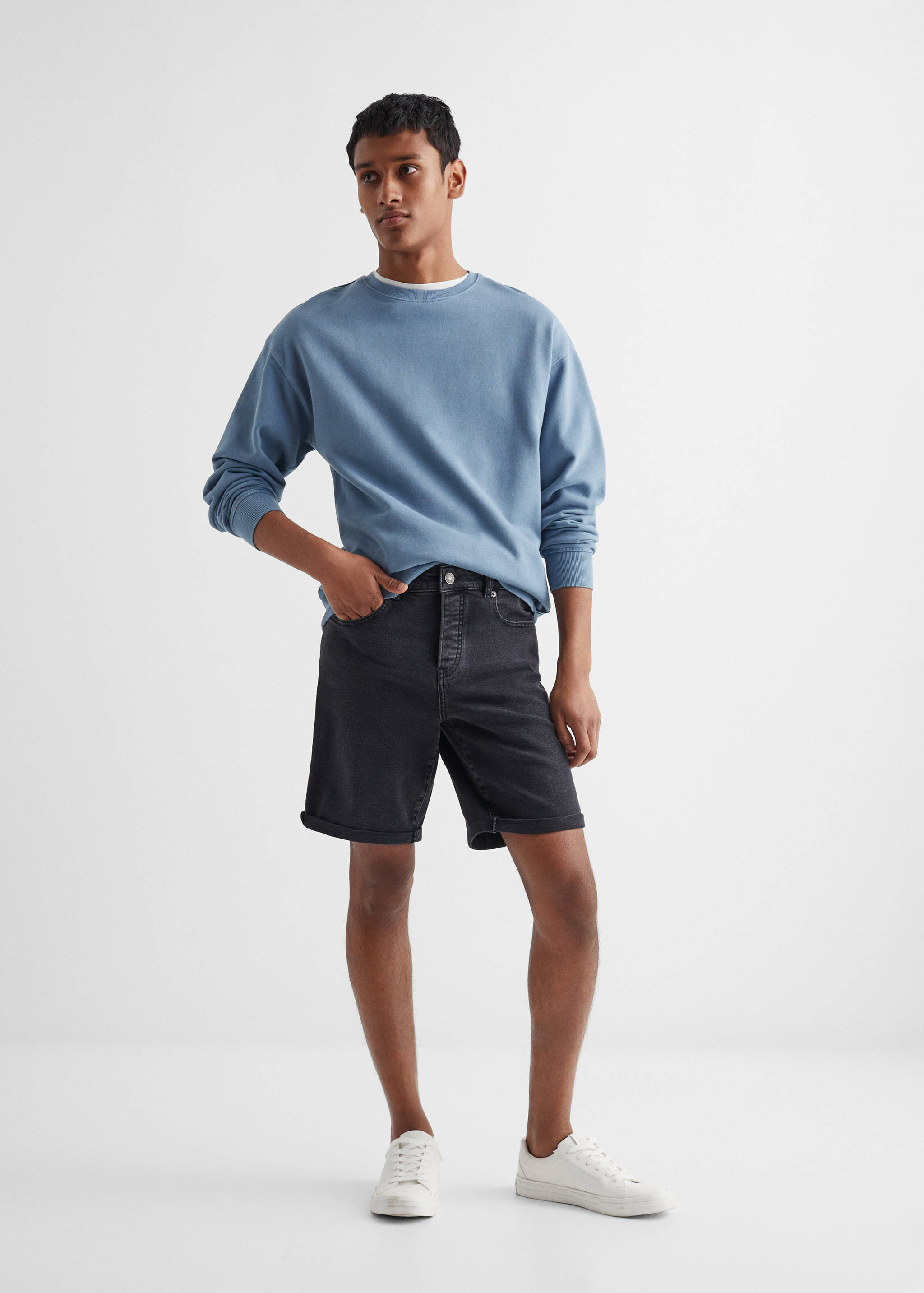 Cotton denim shorts - General plane
