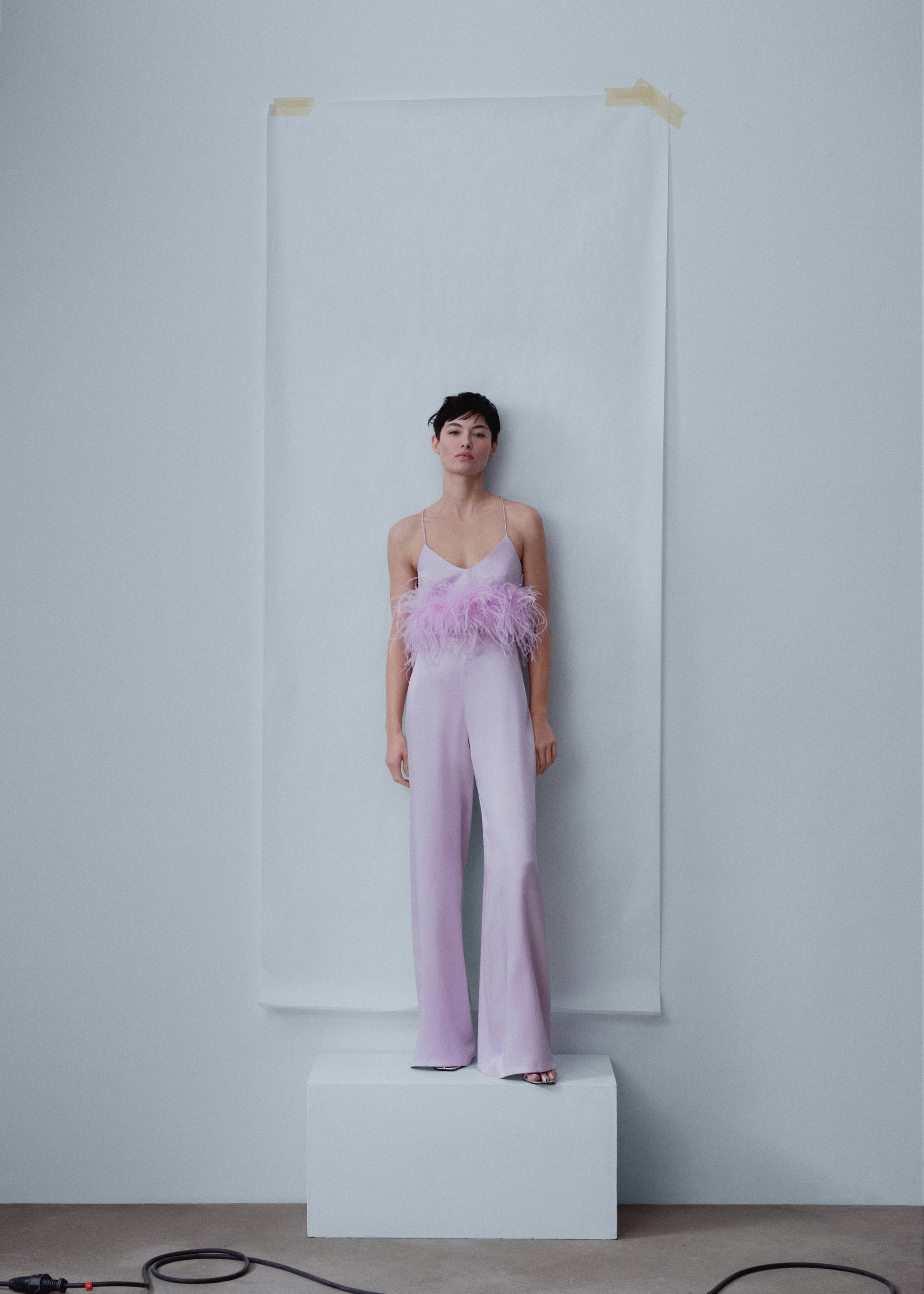 Top satiné détail plumes - Plan général