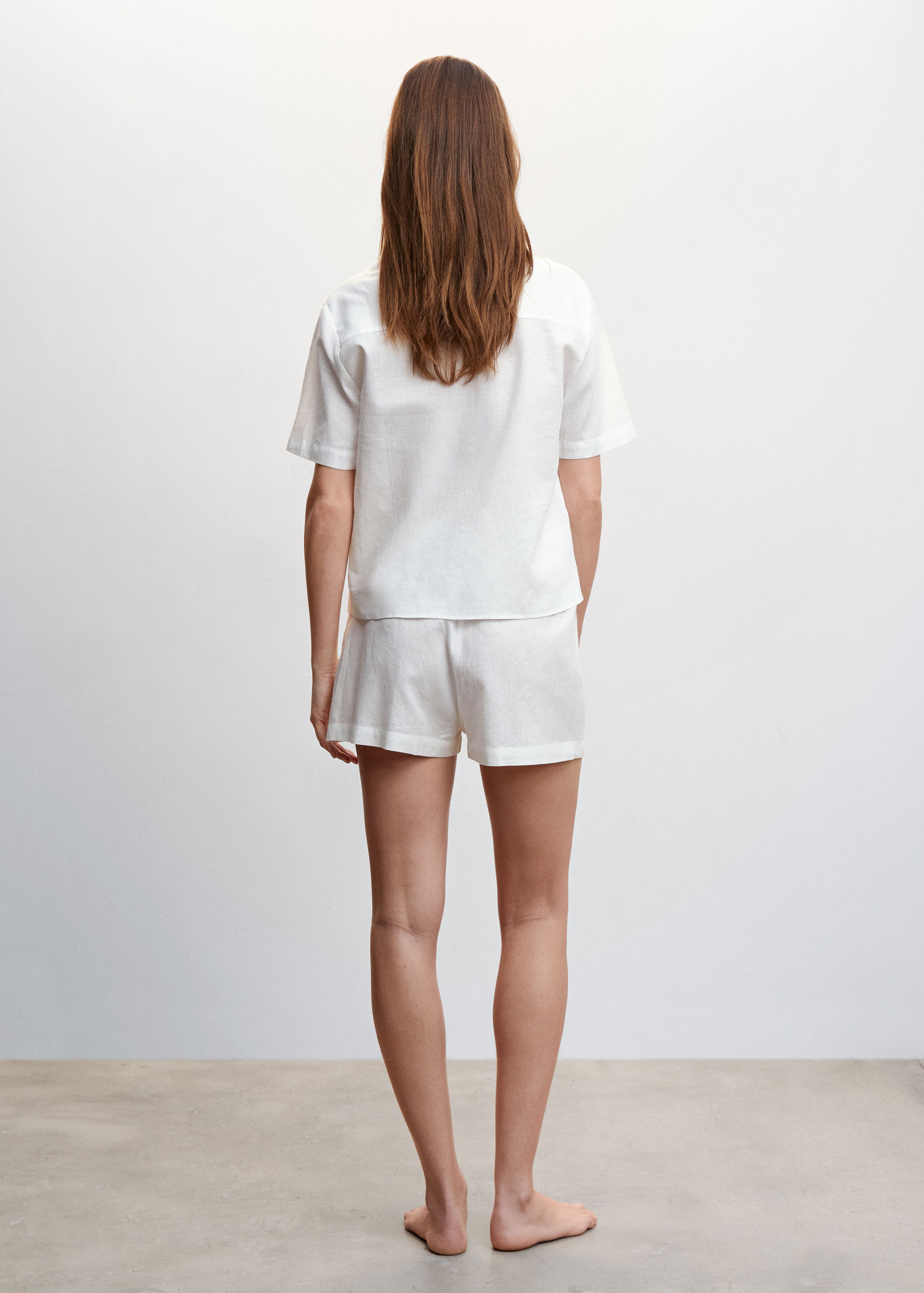 Linen pyjama shirt - Reverse of the article