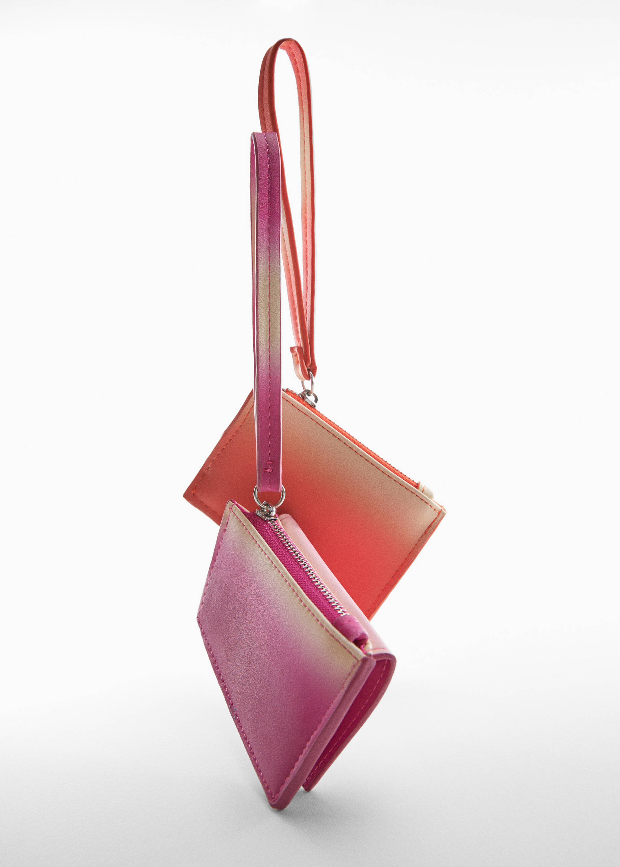 Gradient-effect purse - Details of the article 5