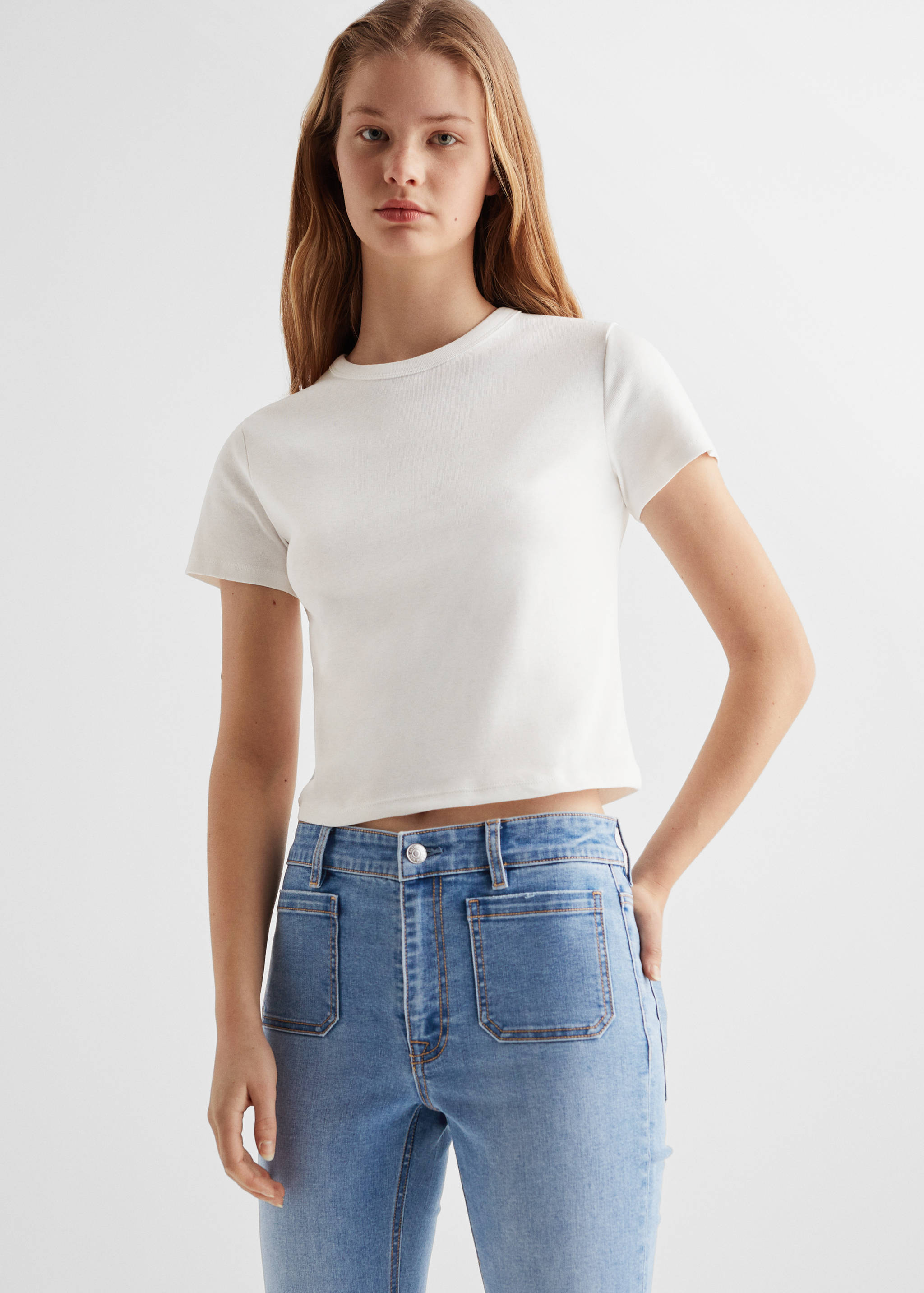Jean style jupe-culotte ouvertures - Plan moyen