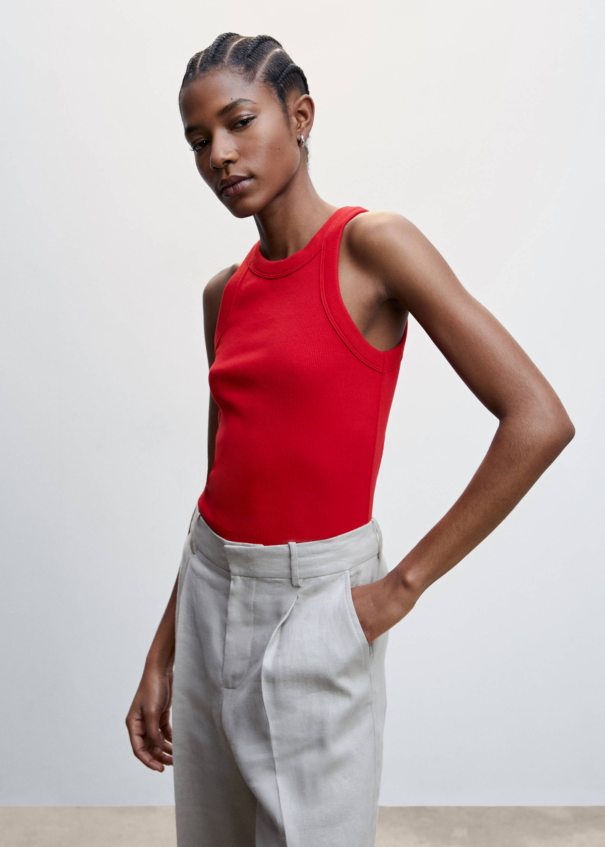 Top canalé algodón - Plano medio