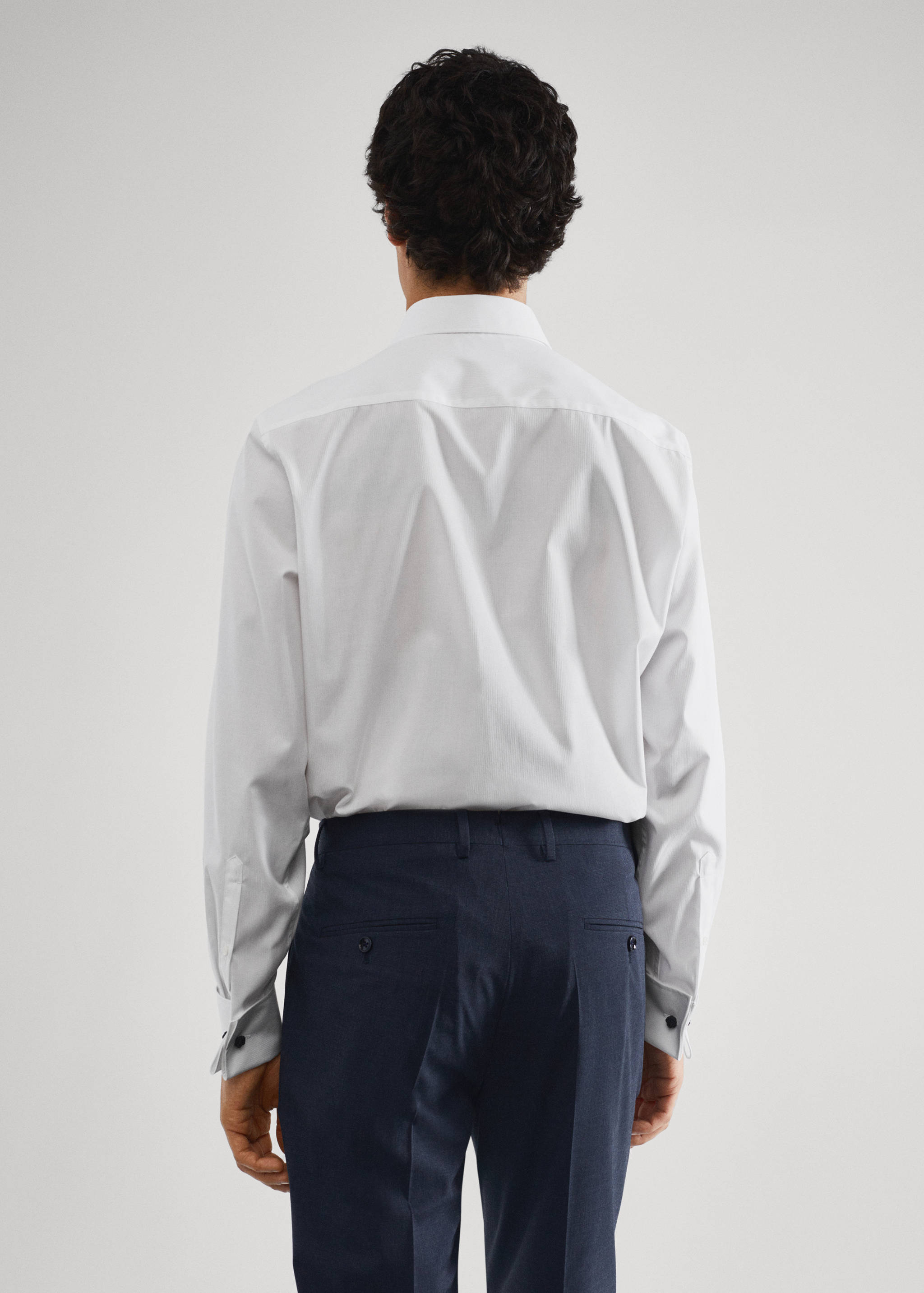 Obleková košile regular fit s manžetovými knoflíčky - Zadní strana zboží