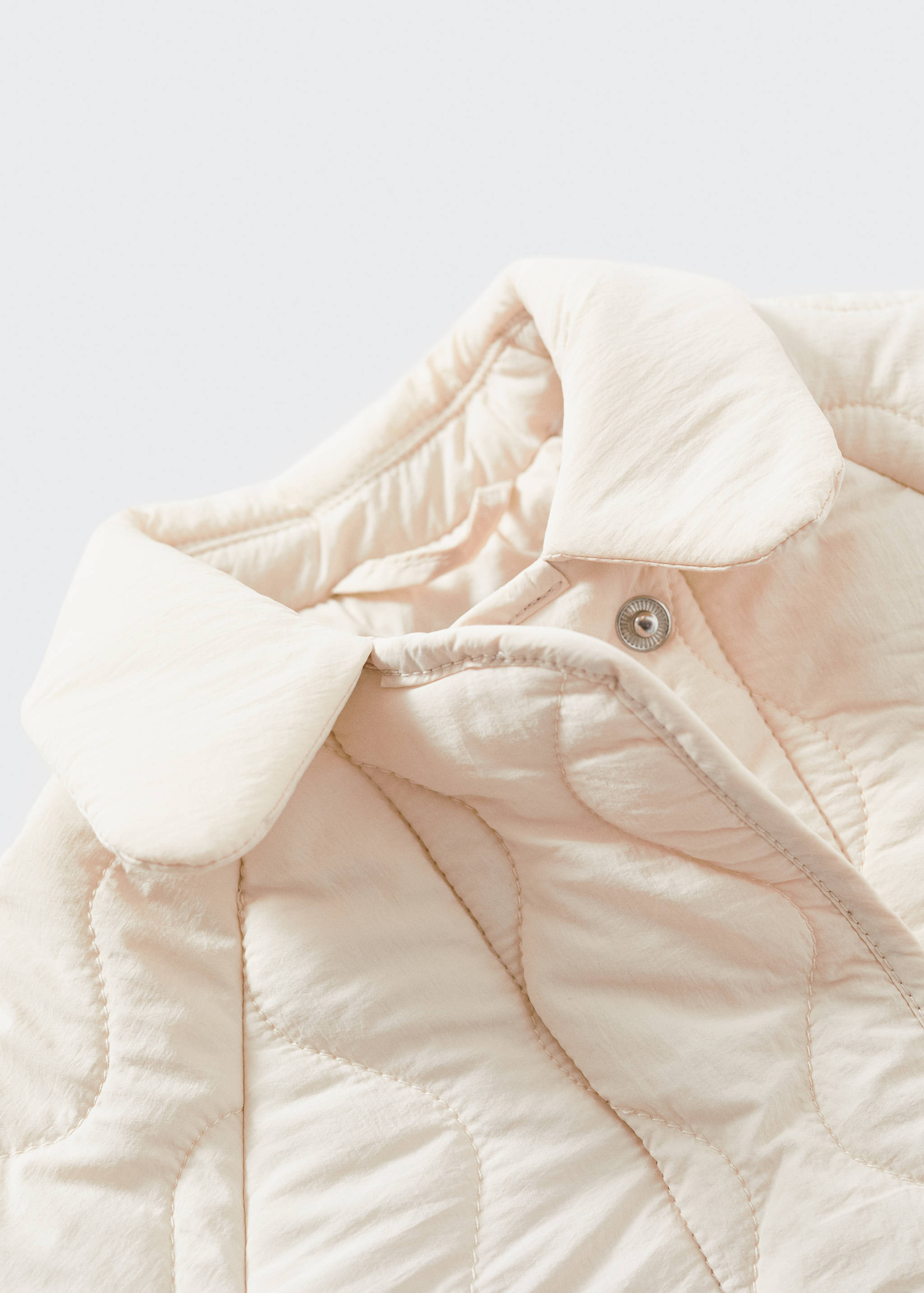 Quilted coat with collar - Details of the article 0