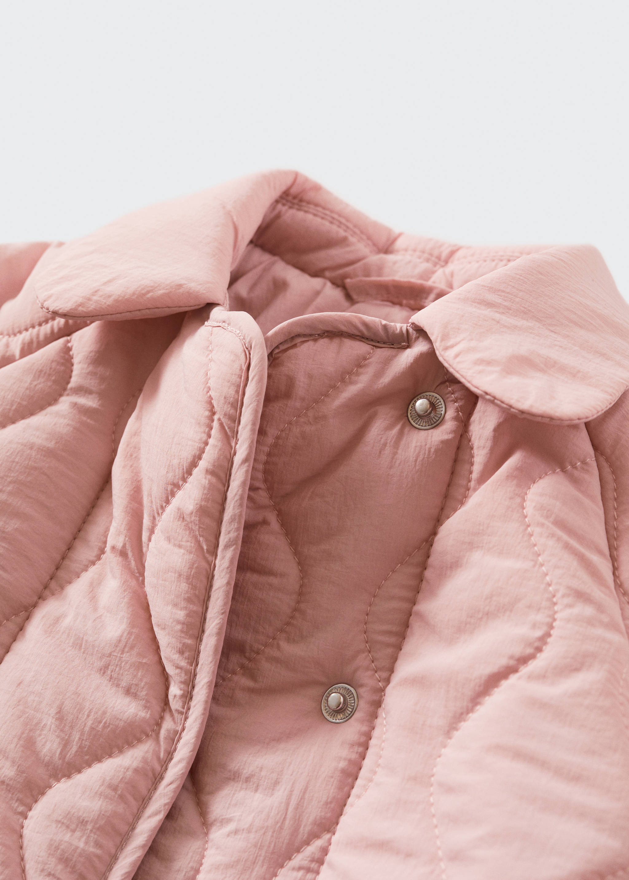 Quilted coat with collar - Details of the article 8