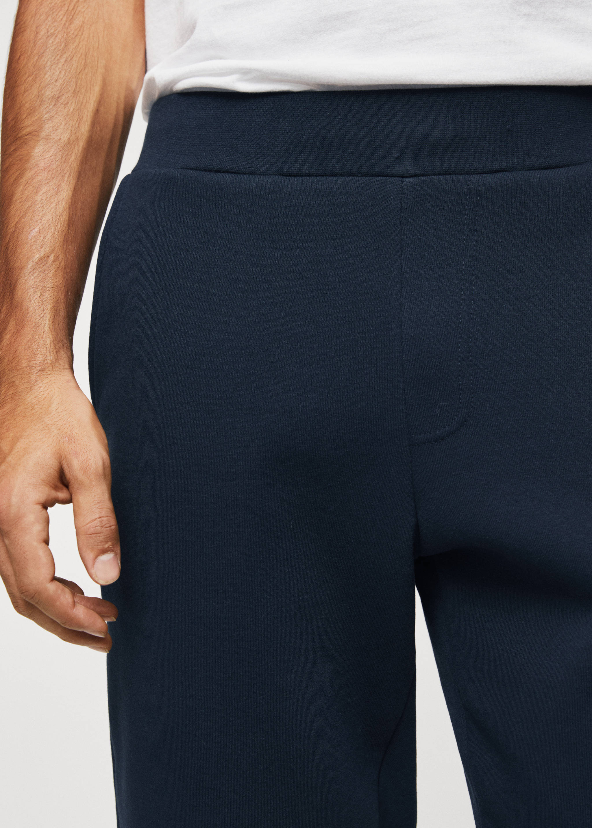 Sustainable cotton jogger trousers - Details of the article 1