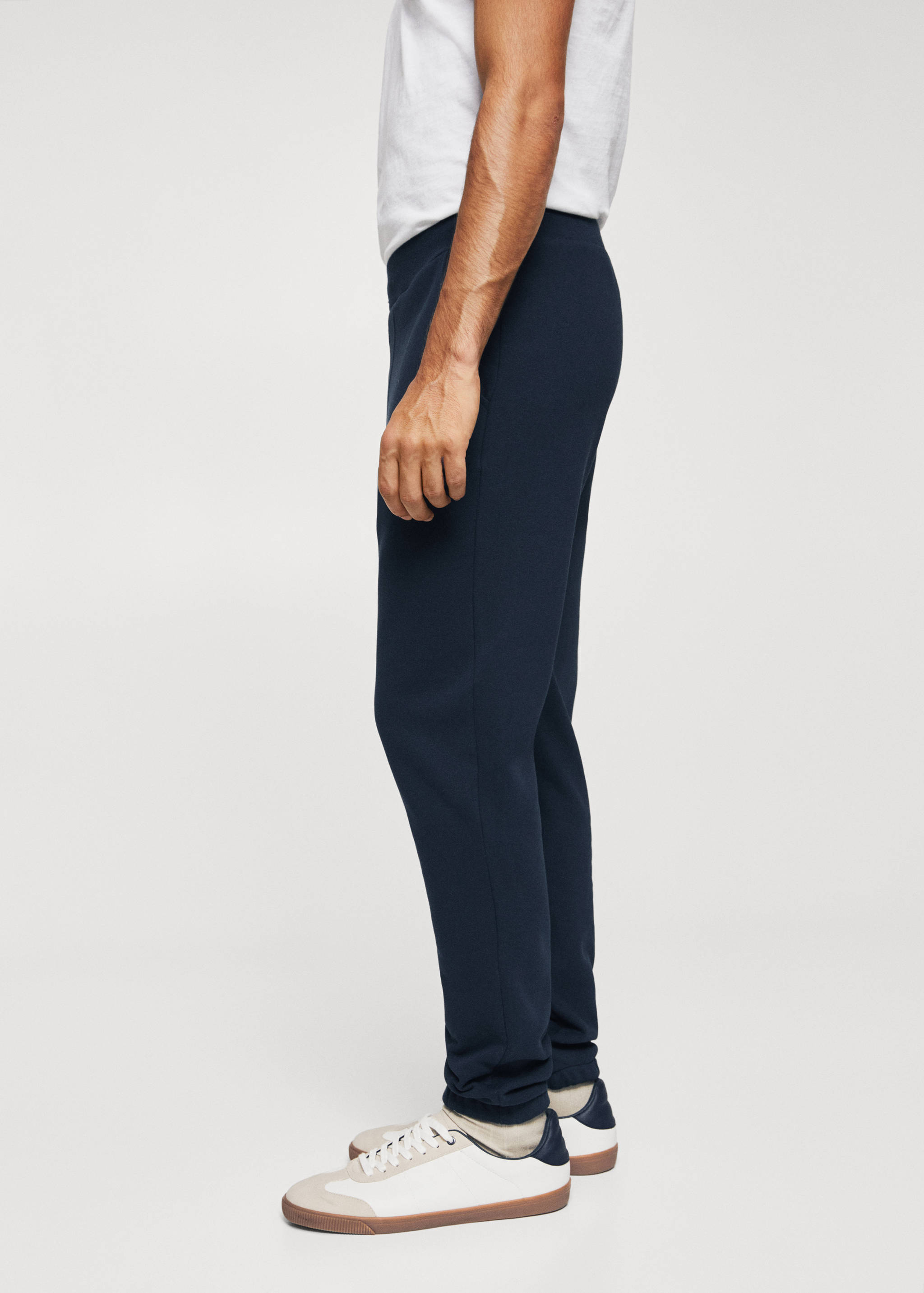 Sustainable cotton jogger trousers - Details of the article 6