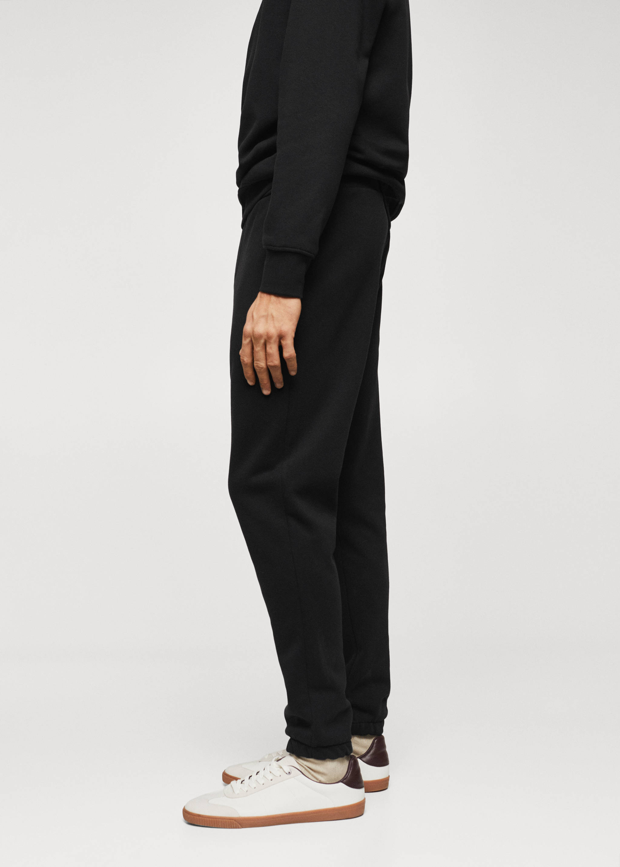 Sustainable cotton jogger trousers - Details of the article 6