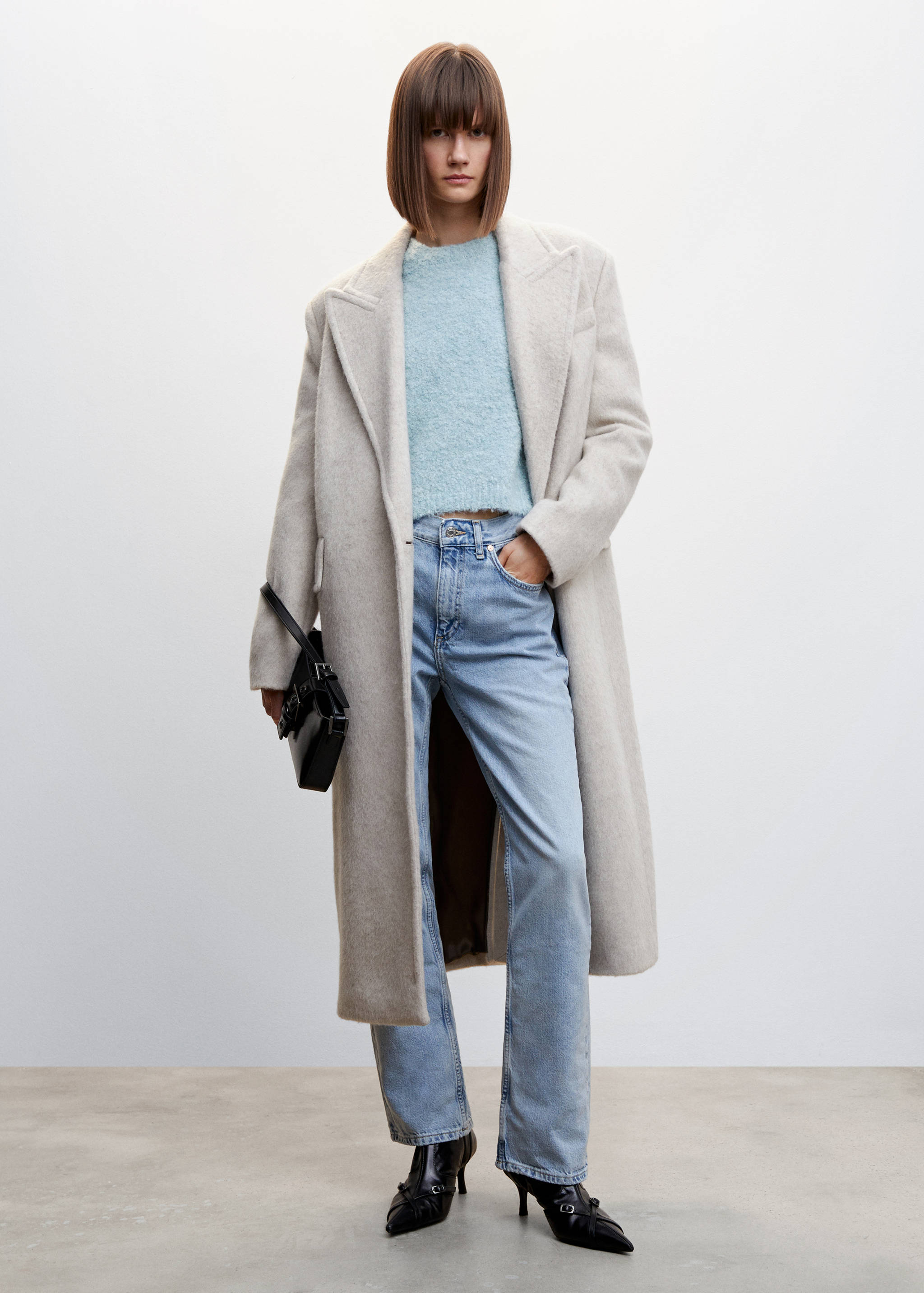 Bouclé sweater - General plane