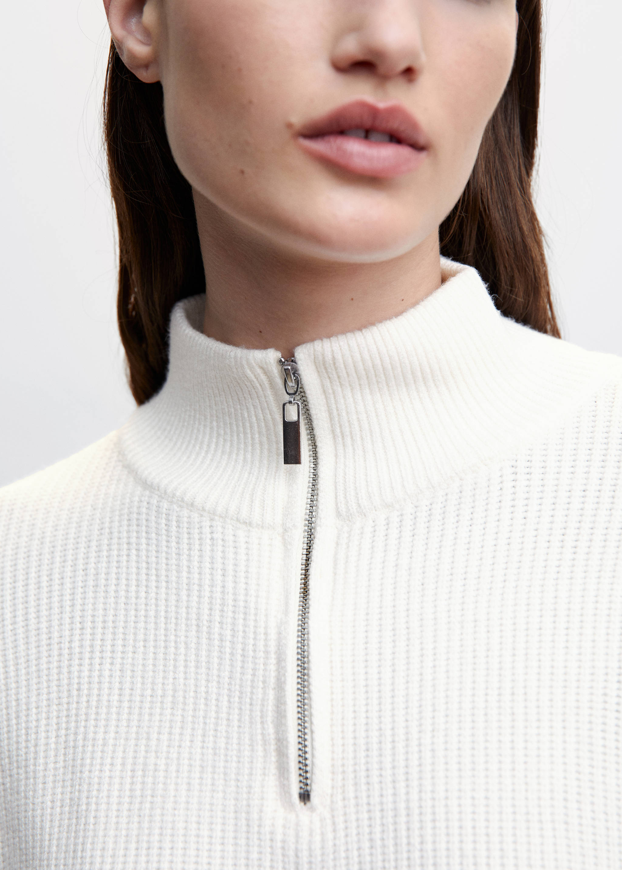 Striped sweater with zip - Details of the article 3