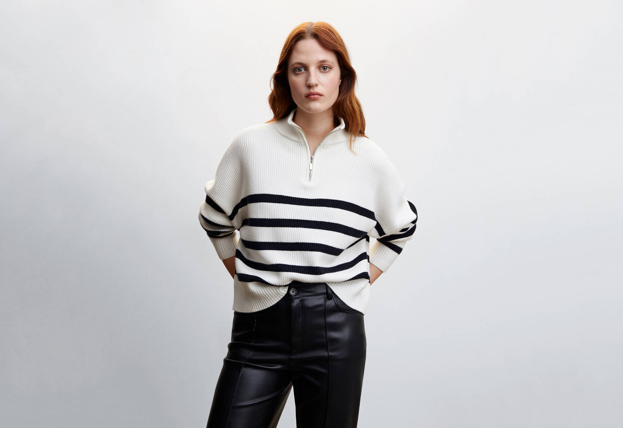 Striped sweater with zip - Panoramic plane