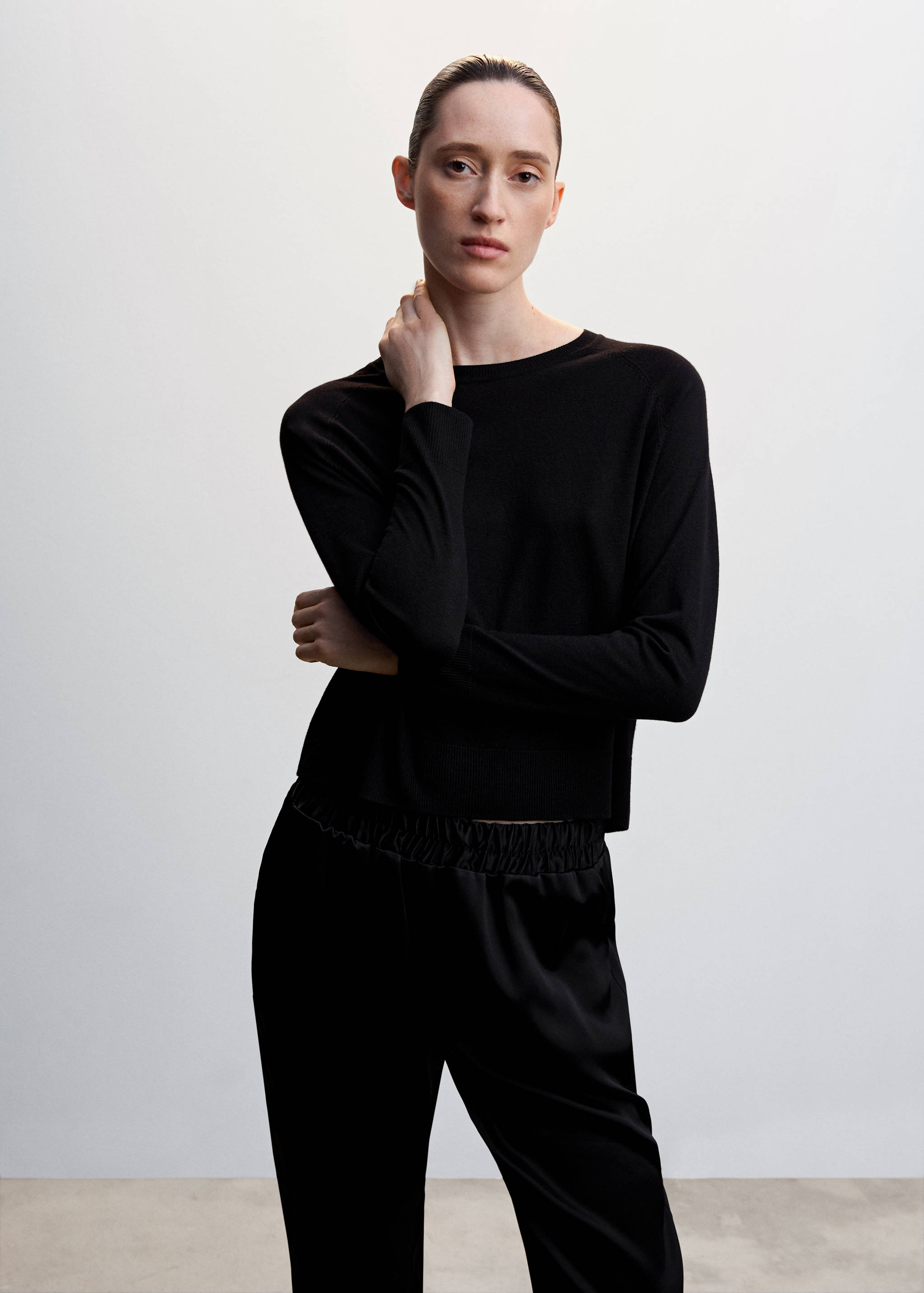 Satin trousers with elastic waist - Details of the article 1