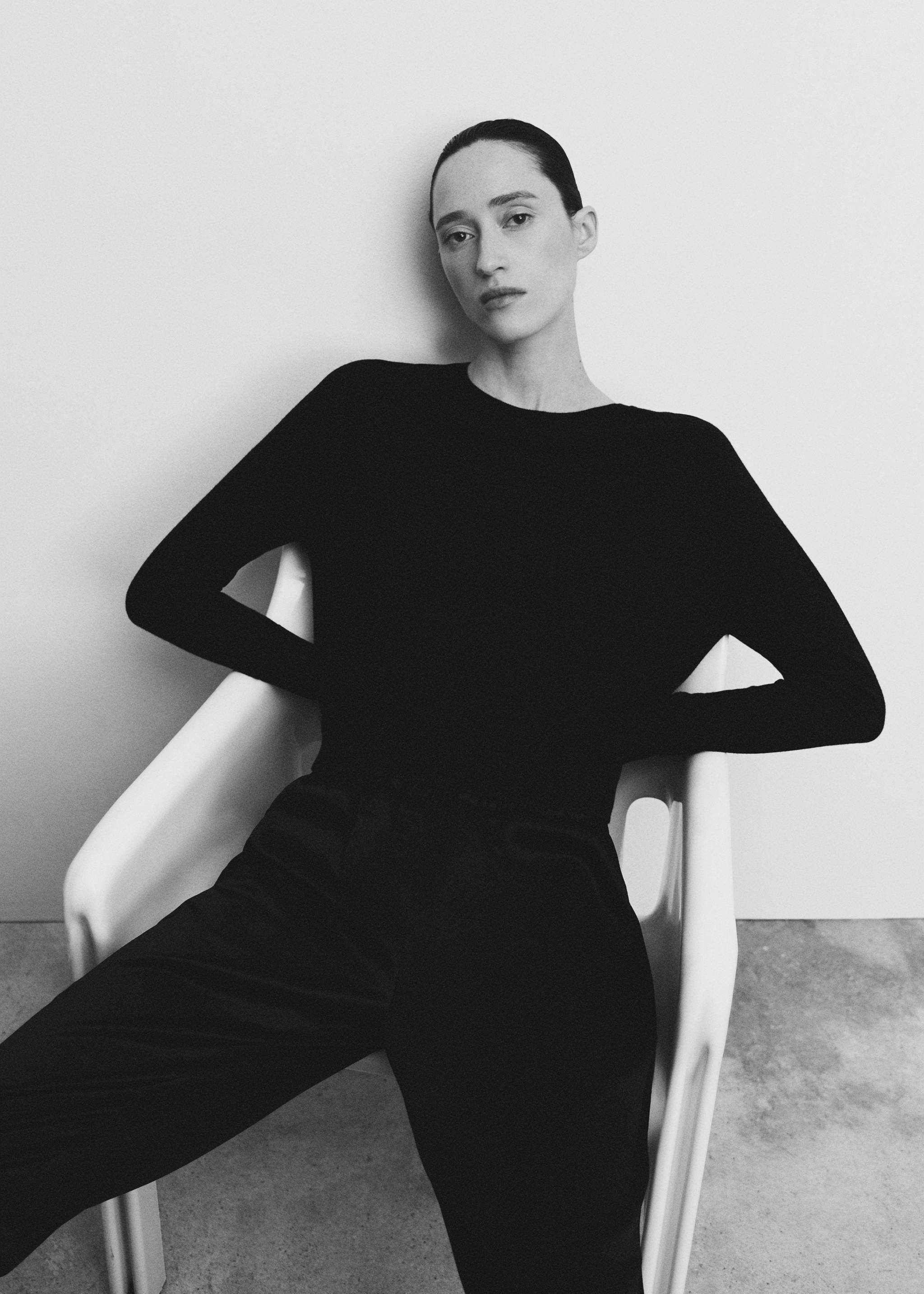 Satin trousers with elastic waist - Details of the article 2