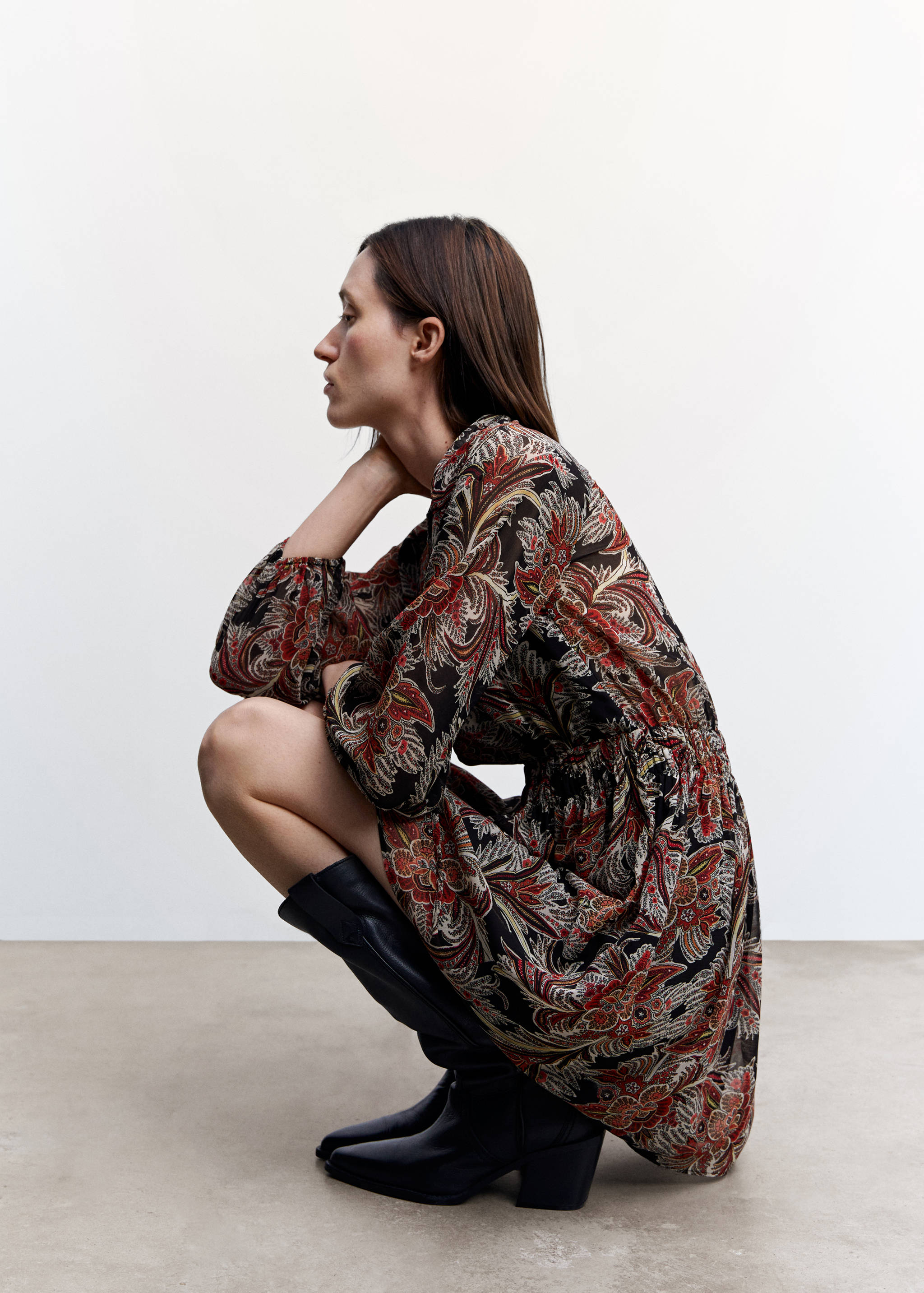 Chiffonkleid mit Blumenmuster - Detail des Artikels 2