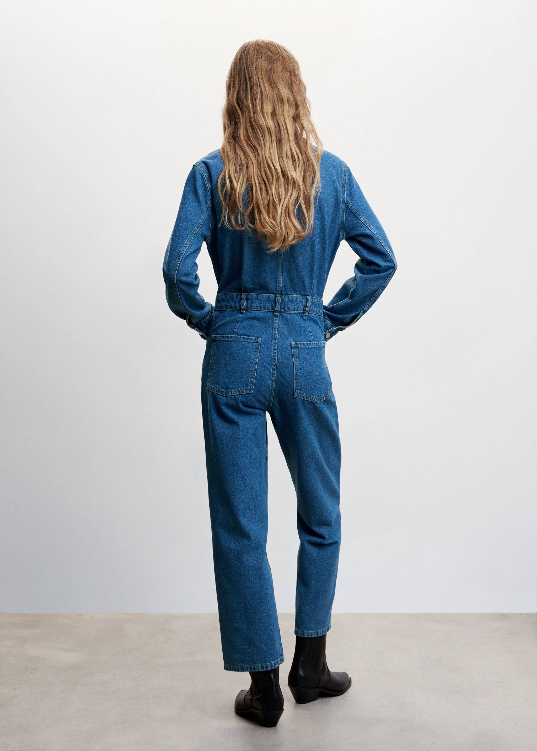 Langer Jeans-Jumpsuit - Rückseite des Artikels