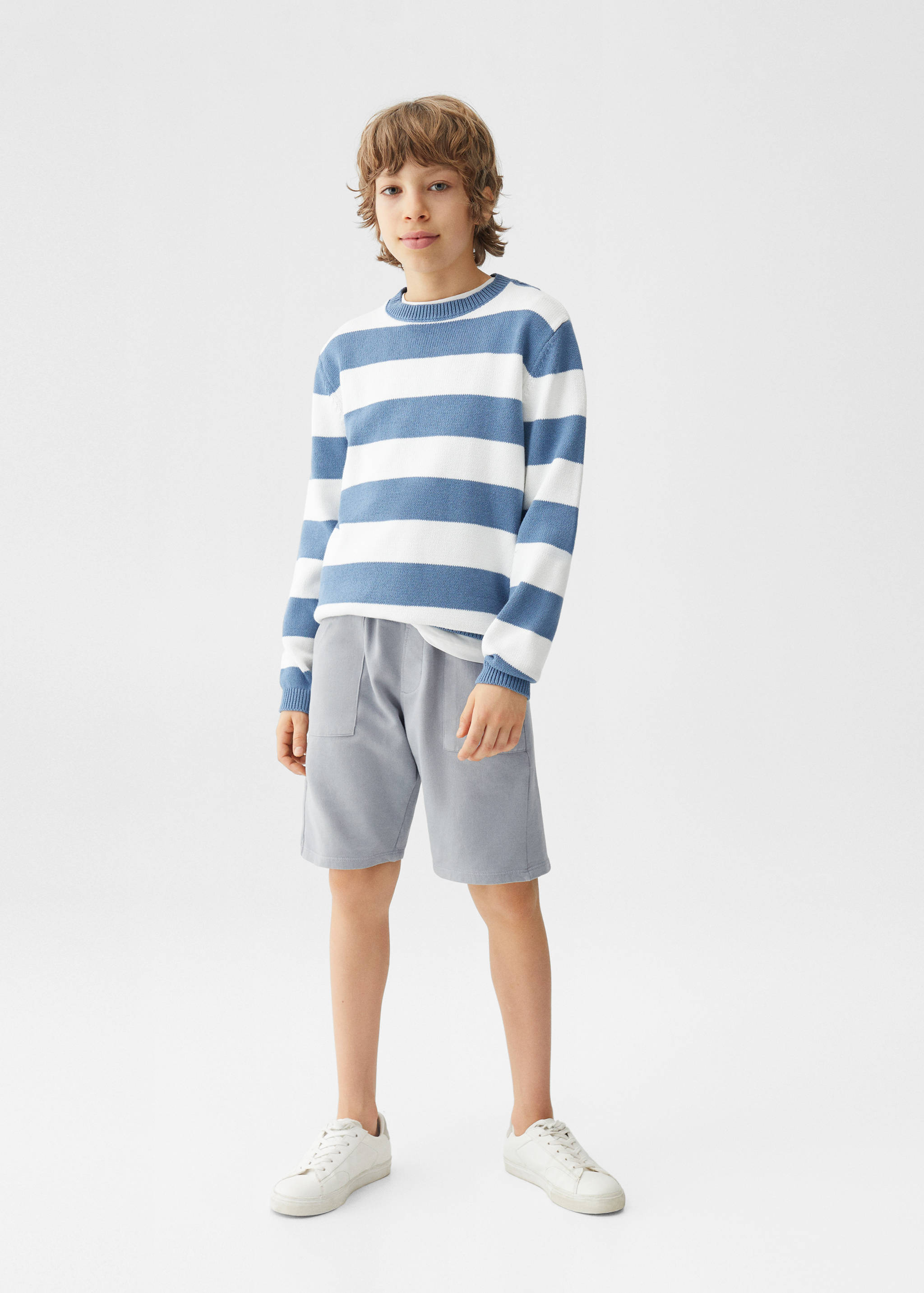 Striped knit sweater - General plane