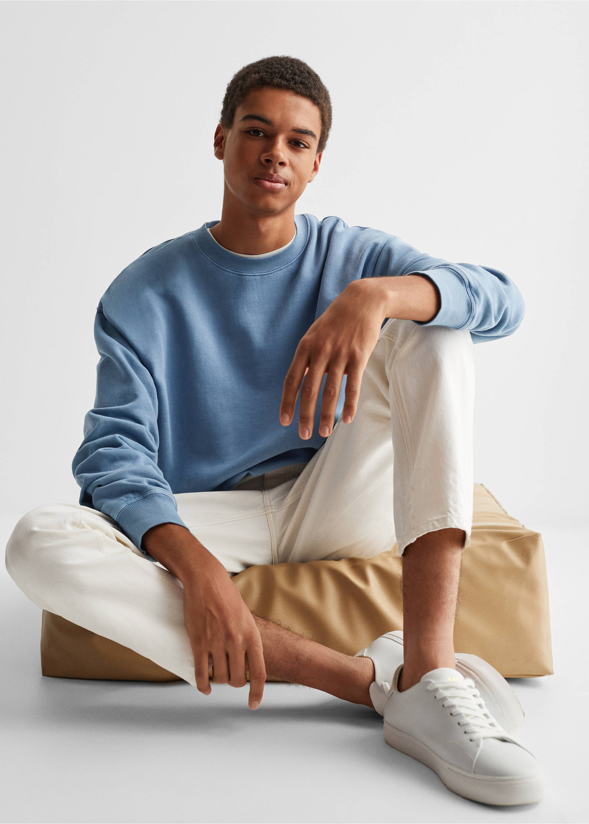 Regular-fit jeans - Details of the article 2, Off White. Ref: 47093255-00.