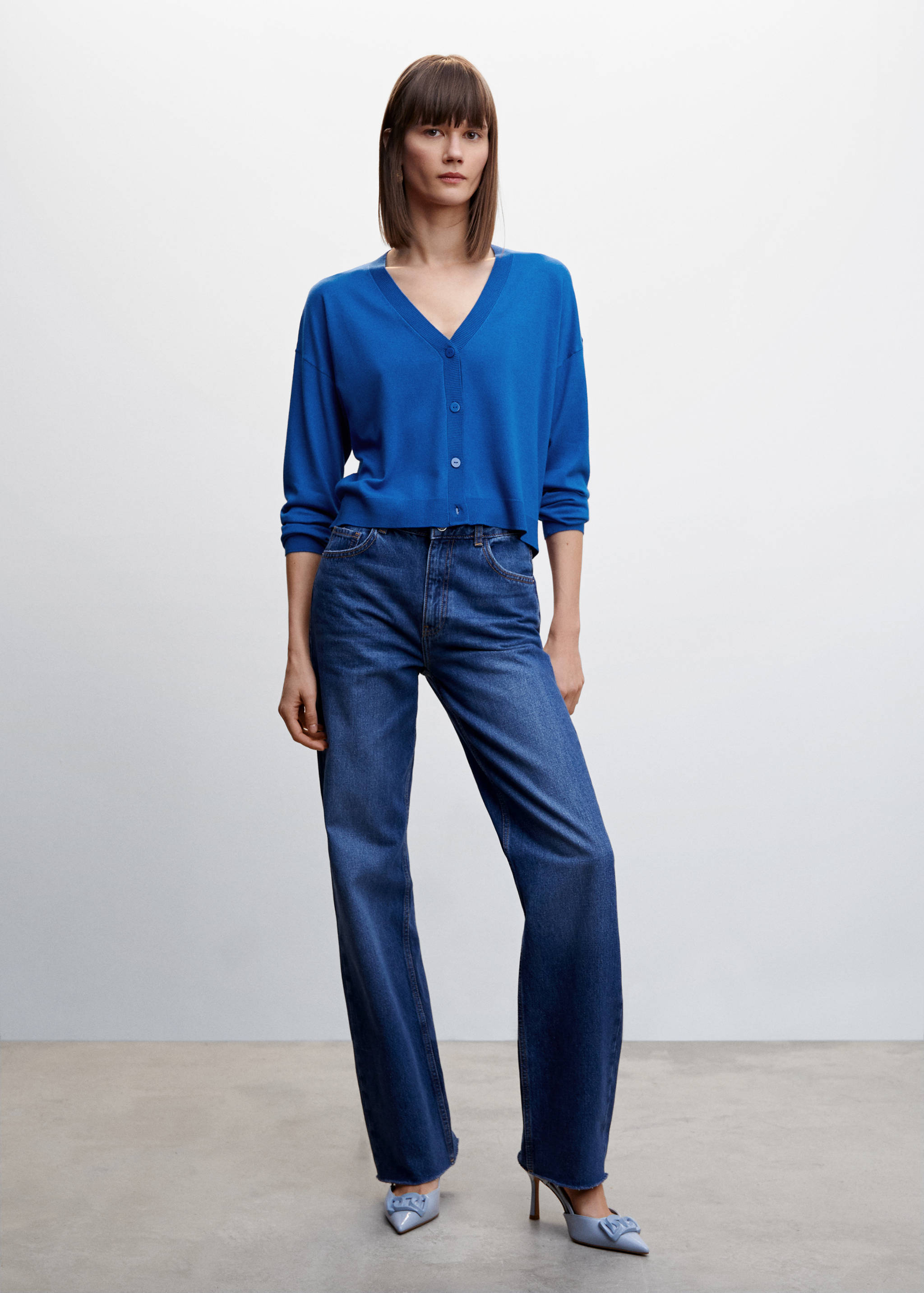 Fine-knit cardigan - General plane